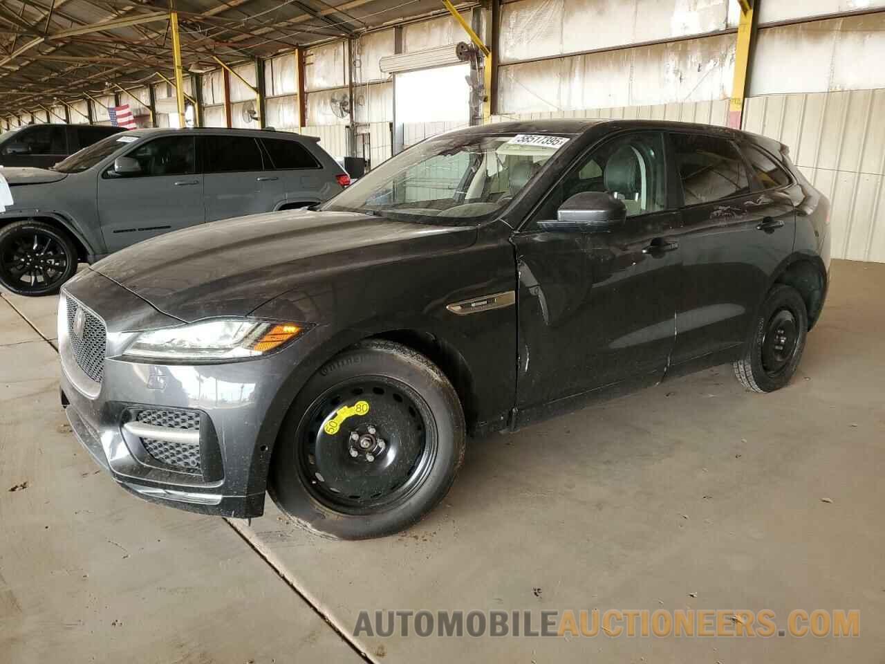 SADCL2BV4HA077456 JAGUAR F-PACE 2017