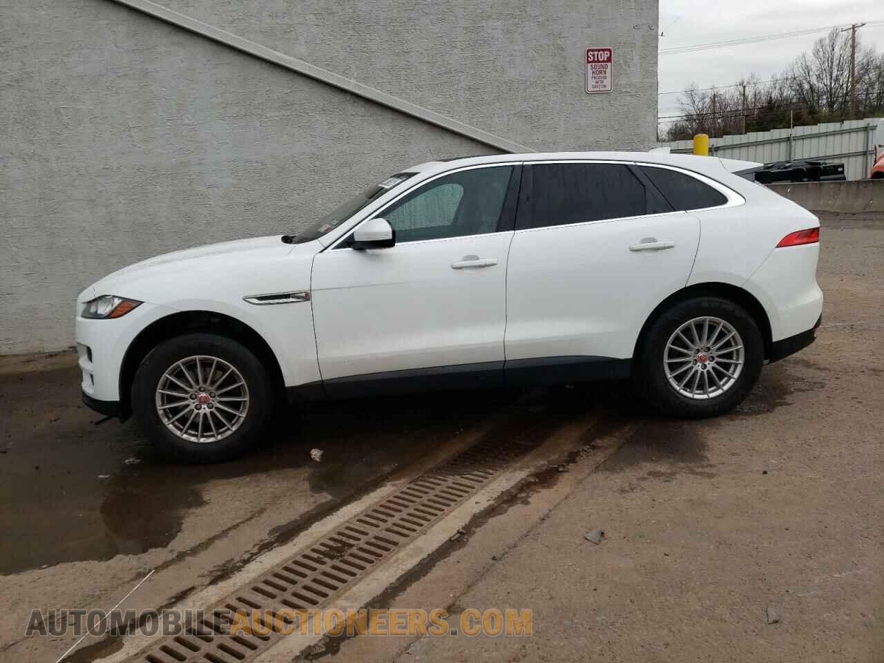 SADCS2FX9KA392565 JAGUAR F-PACE 2019
