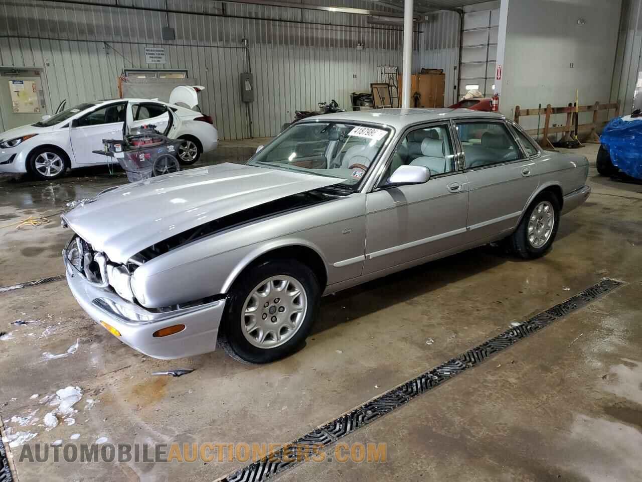 SAJDA14C43LF55632 JAGUAR XJ8 2003