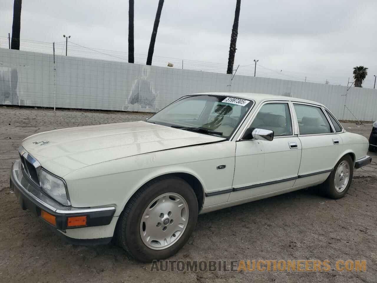 SAJMW1347RC677936 JAGUAR XJ 1994