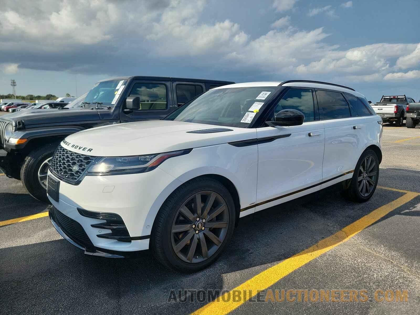 SALYM2RV4JA751592 Land Rover Range Rover Velar 2018