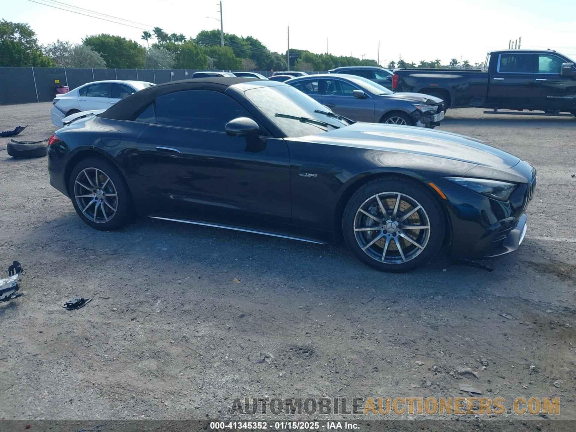 W1KVK5AB3PF018258 MERCEDES-BENZ AMG SL 43 2023