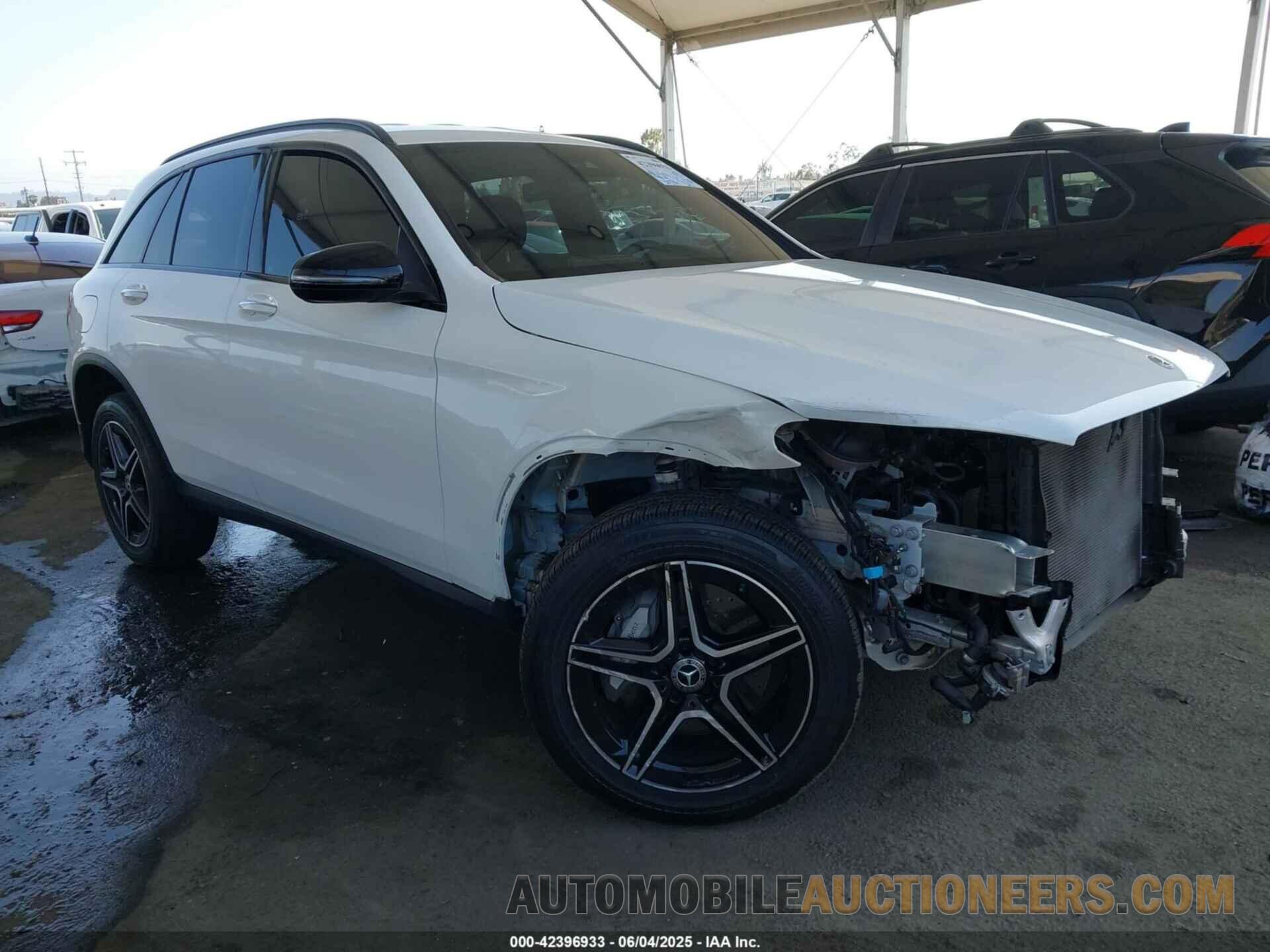 W1N0G8DB2NG109881 MERCEDES-BENZ GLC 300 2022
