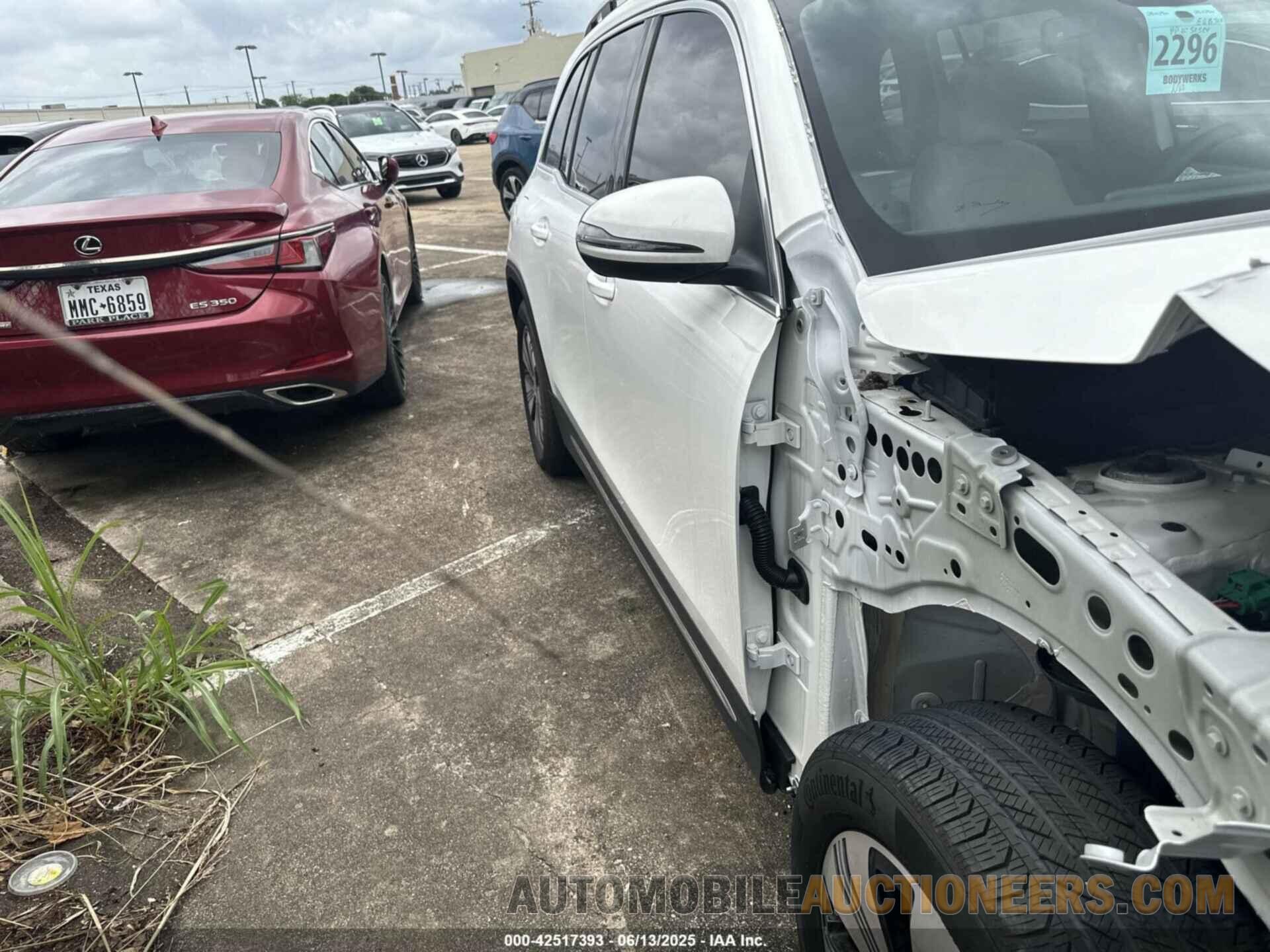 W1N9M0KB3PN059284 MERCEDES-BENZ EQB 300 SUV 2023