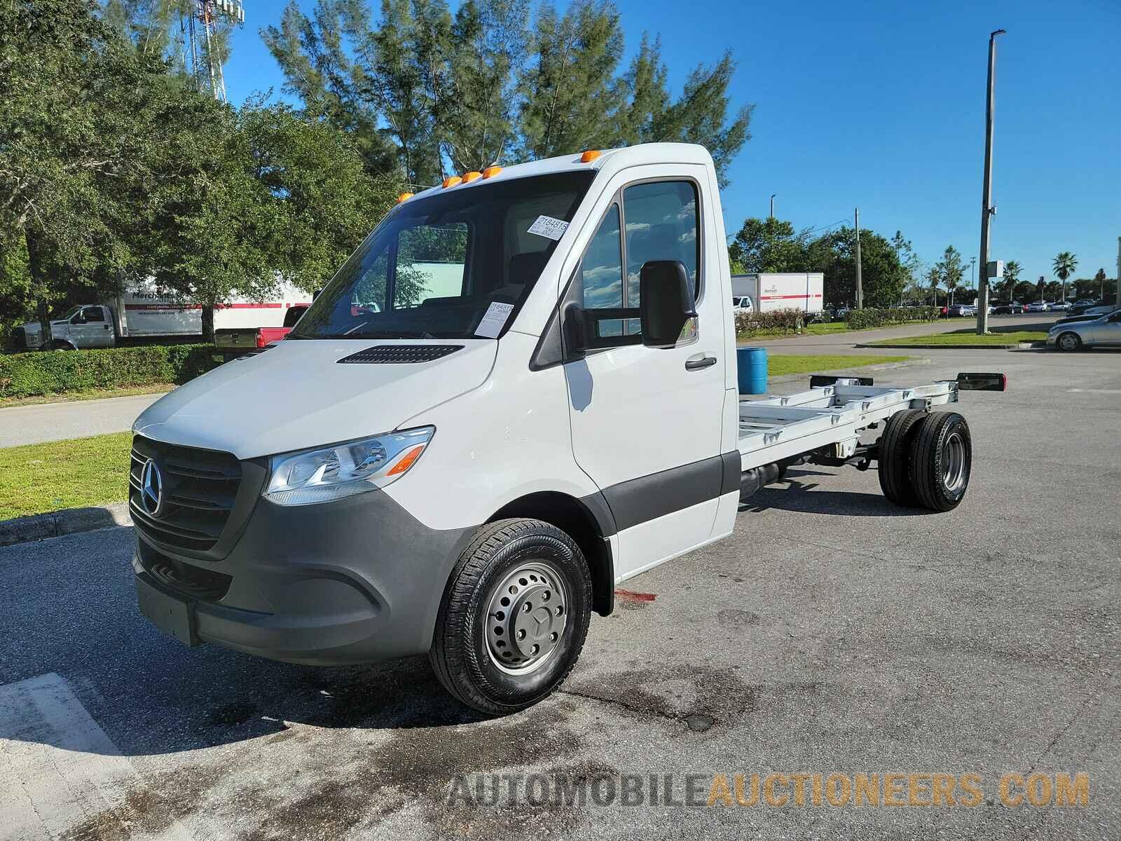 W1X8D33Y6NN197695 Mercedes-Benz Sprinter Cab Chassis 2022