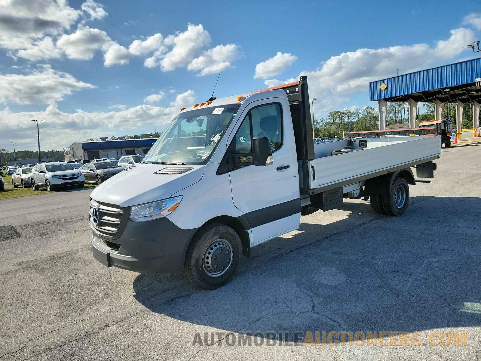 W1X8N33Y6PN243588 Mercedes-Benz Sprinter Cab Chassis 2023