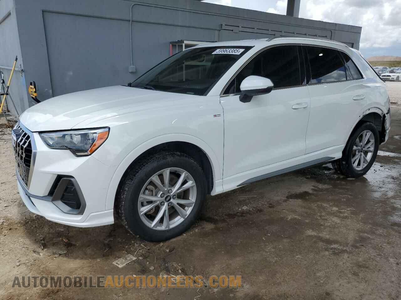WA1DECF3XM1045978 AUDI Q3 2021
