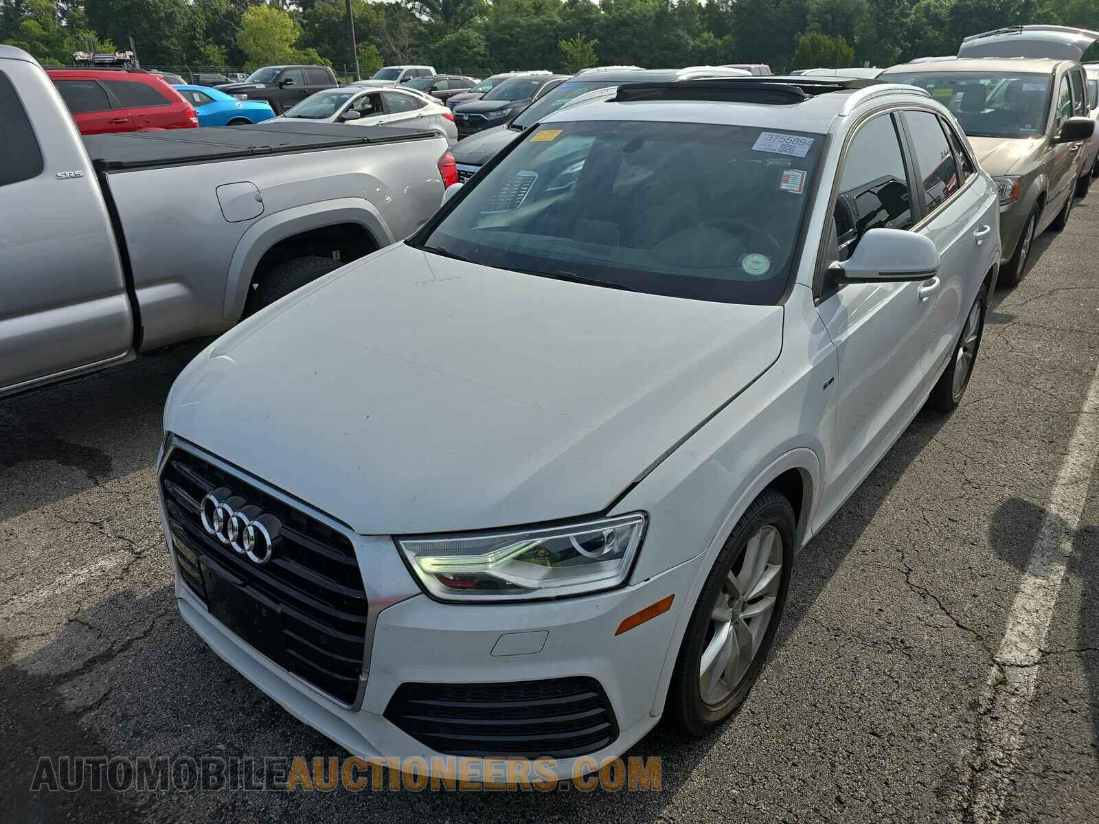 WA1ECCFS3JR001044 Audi Q3 2018