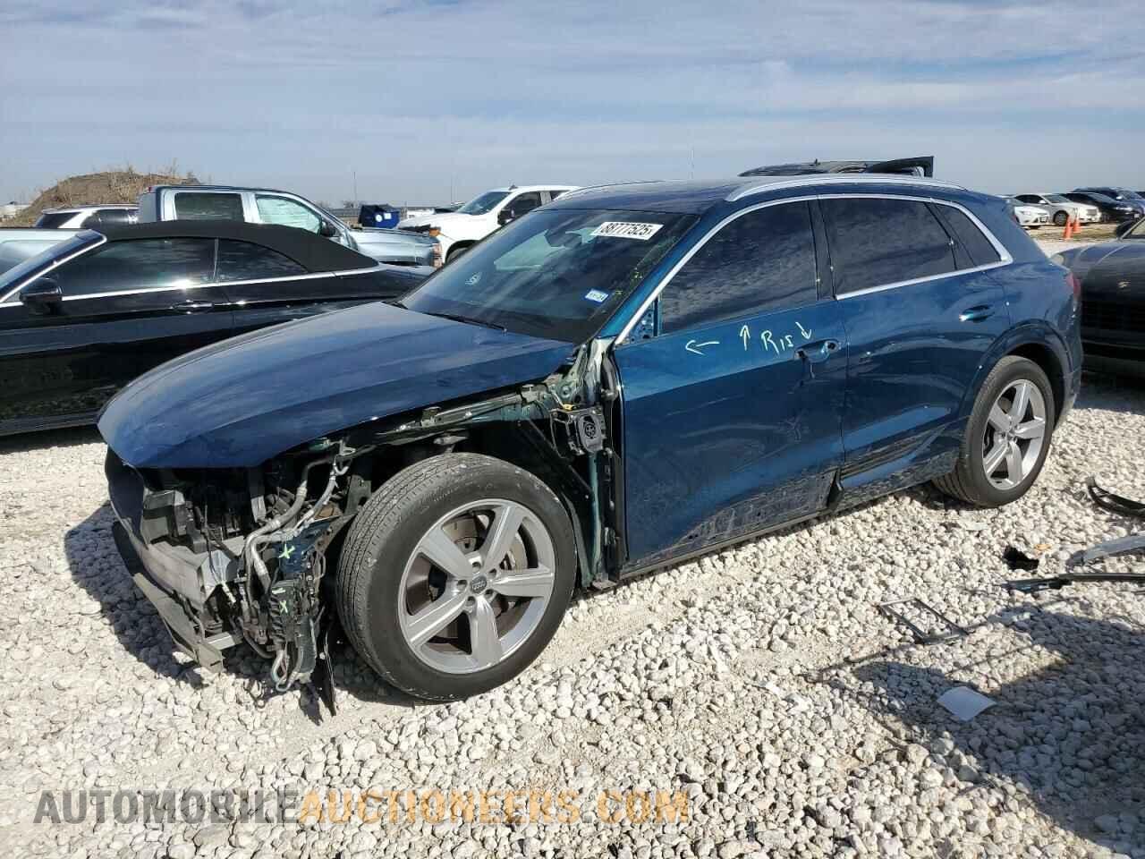 WA1LABGE7KB020352 AUDI E-TRON 2019