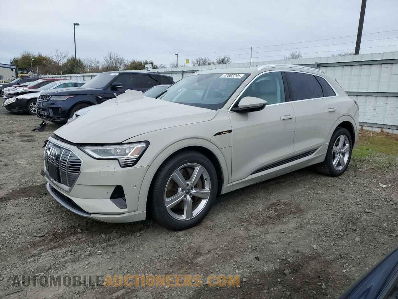 WA1LABGE8KB011840 AUDI E-TRON 2019