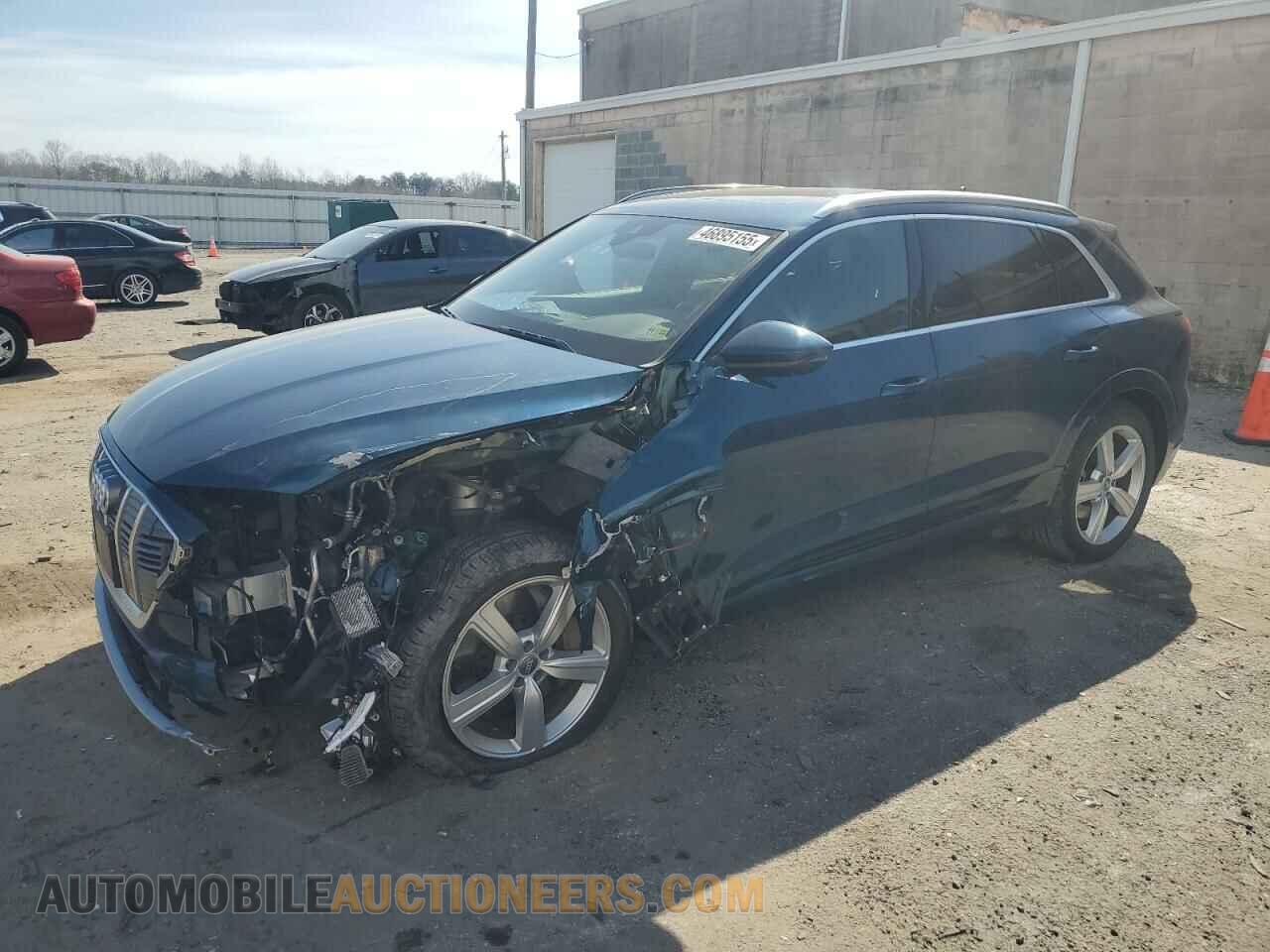 WA1LABGEXKB020863 AUDI E-TRON 2019