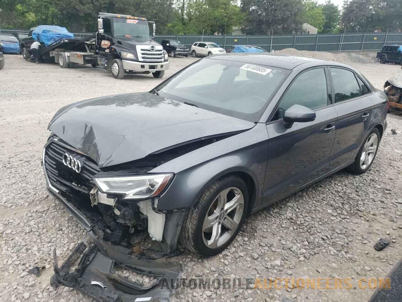 WAUAUGFF4H1031865 AUDI A3 2017