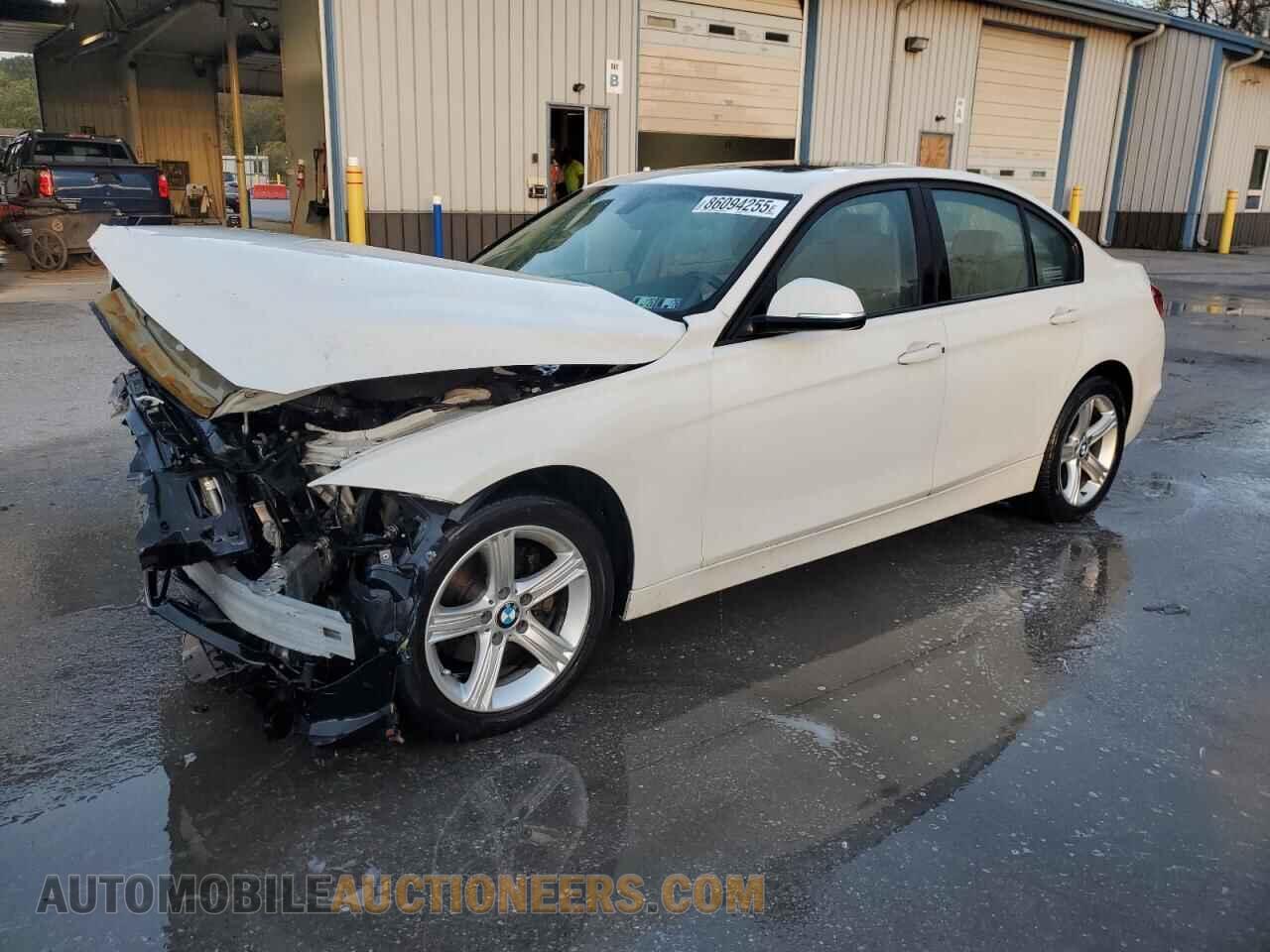WBA3B5C59DF596236 BMW 3 SERIES 2013