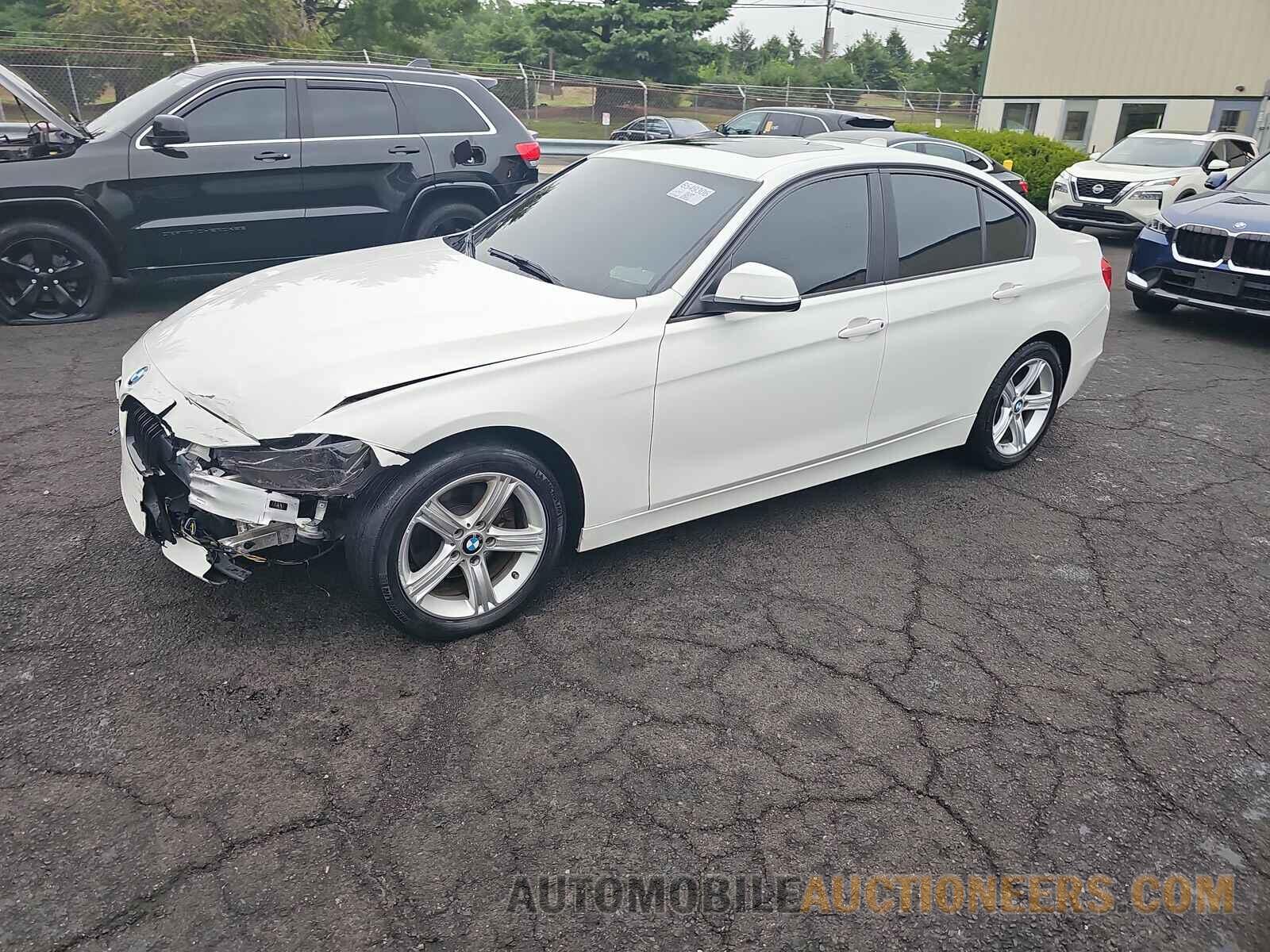 WBA3B5G5XFNS13472 BMW 3 Series 2015