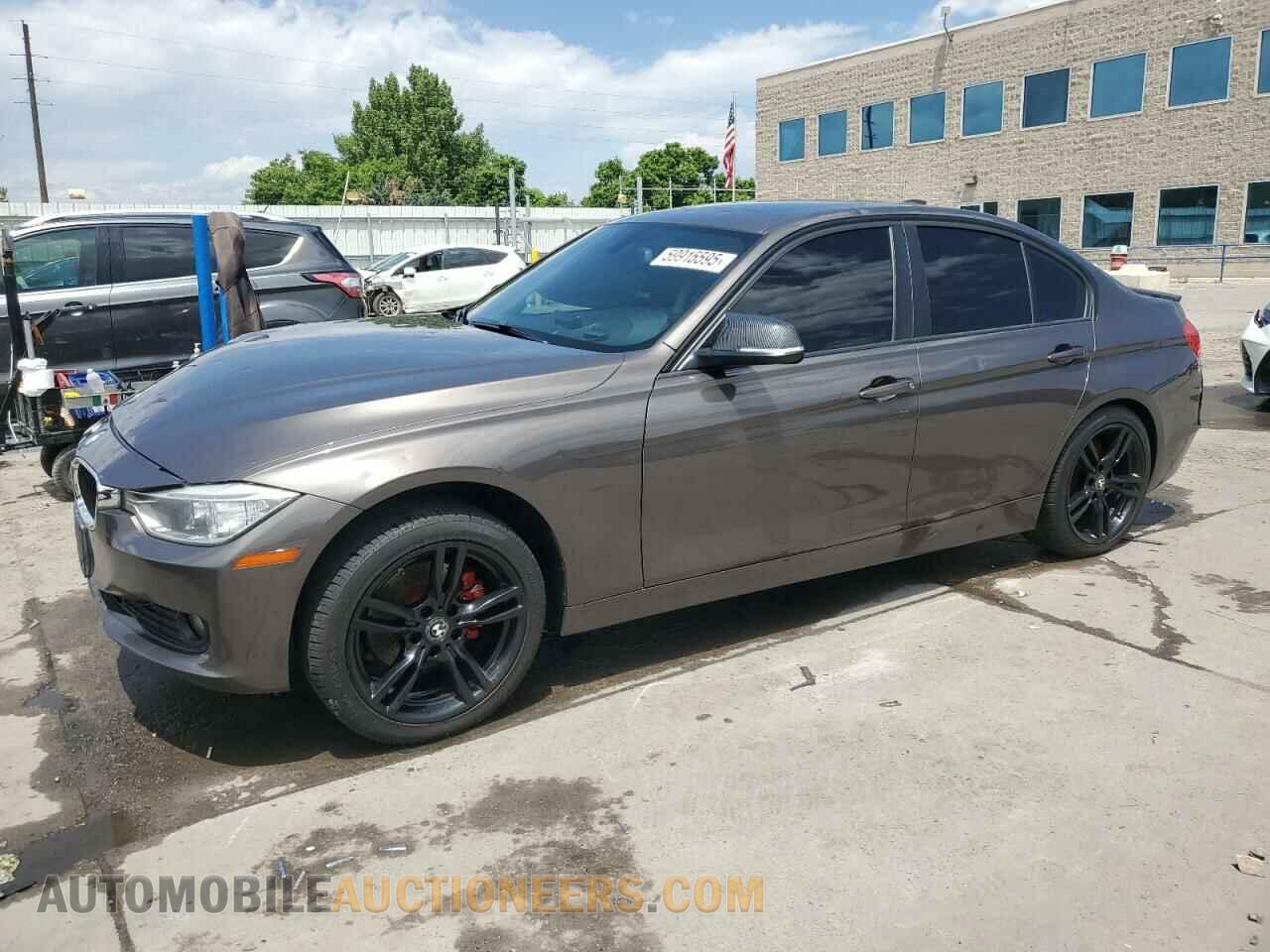 WBA3C3C53EK200375 BMW 3 SERIES 2014