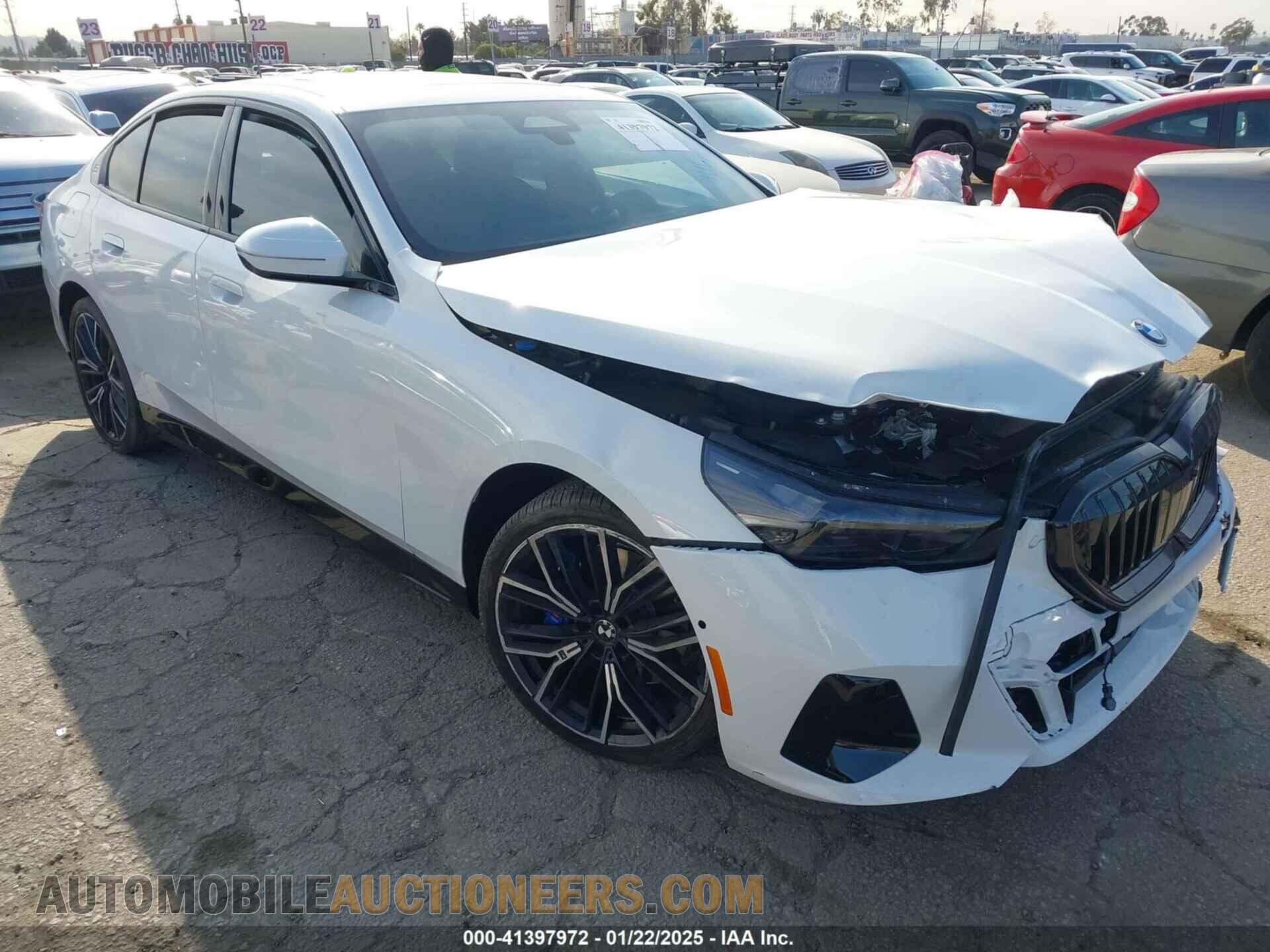WBA43FJ0XSCU07459 BMW 530 2025