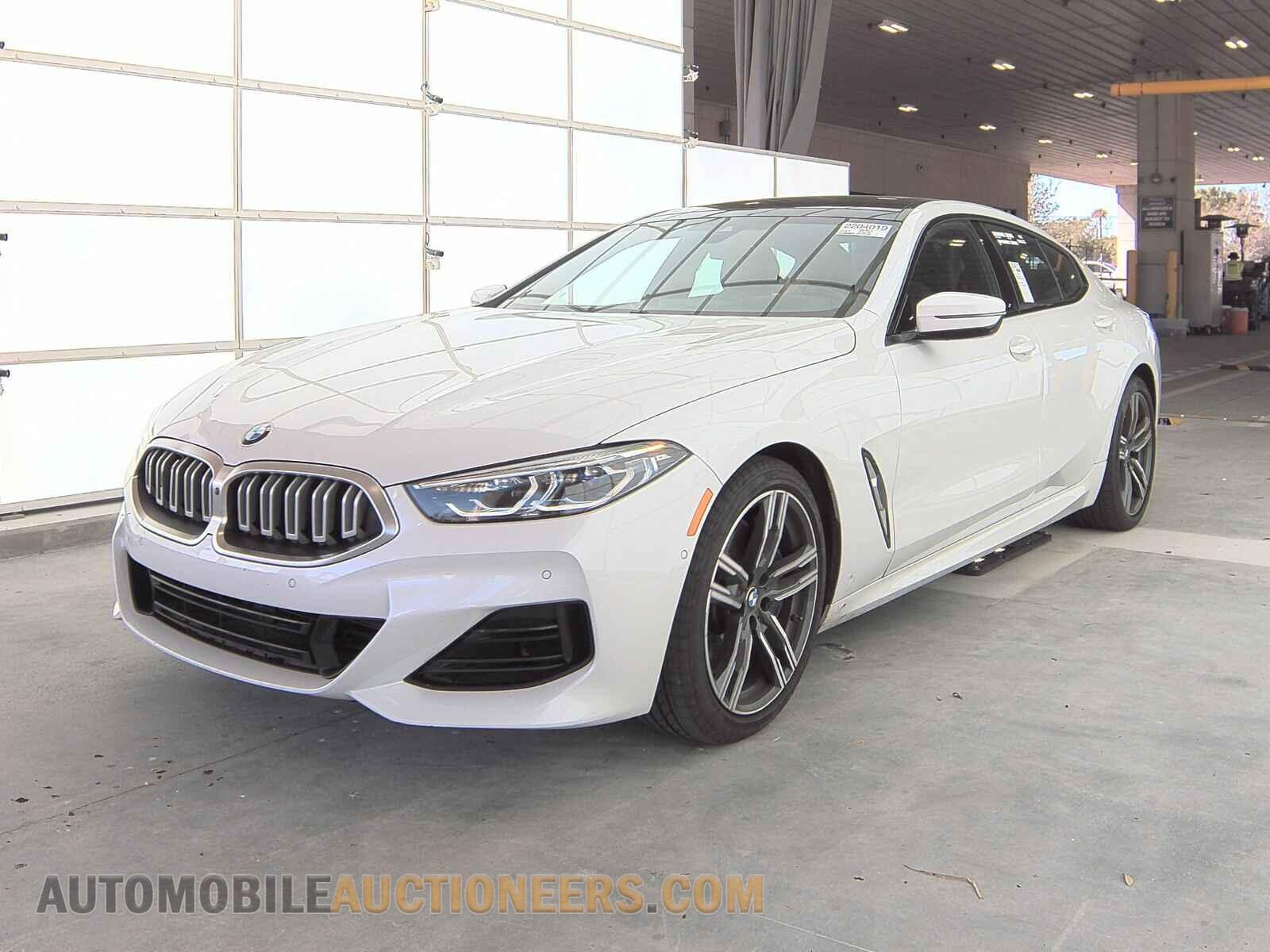 WBAGV2C01PCL67194 BMW 8 Series 2023