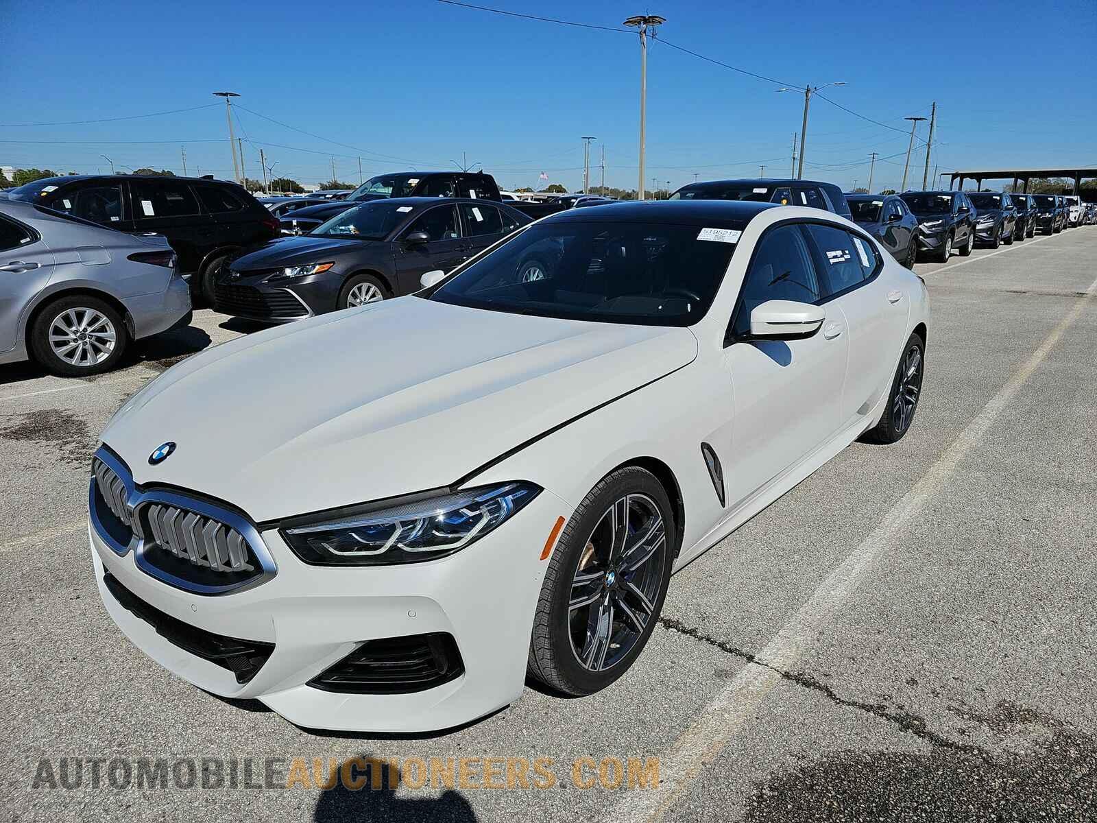 WBAGV2C08PCK62023 BMW 8 Series 2023