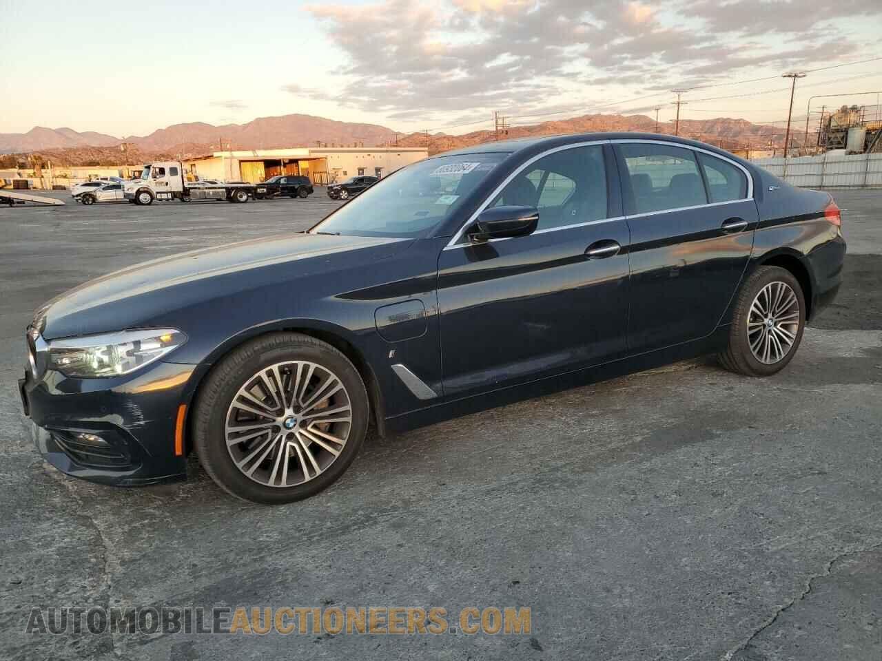 WBAJA9C59JB250708 BMW 5 SERIES 2018