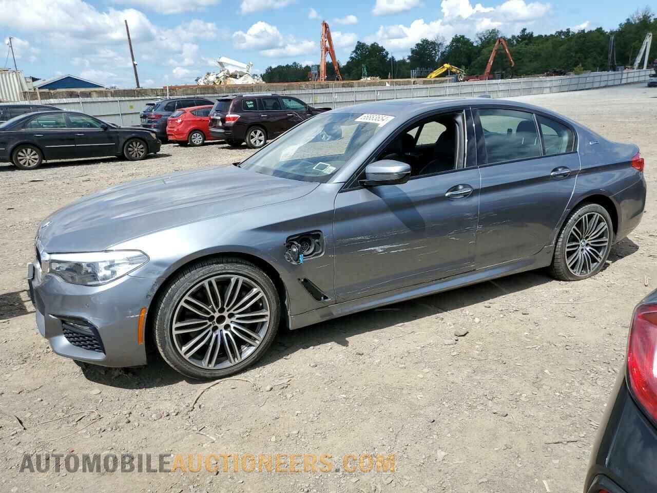 WBAJB1C57JB084607 BMW 5 SERIES 2018