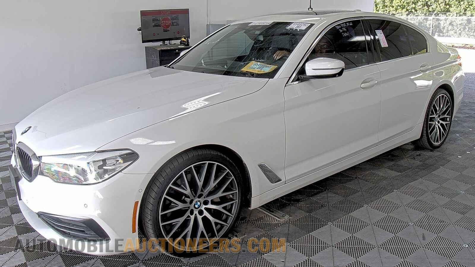 WBAJS1C01LCD37859 BMW 5 Series 2020