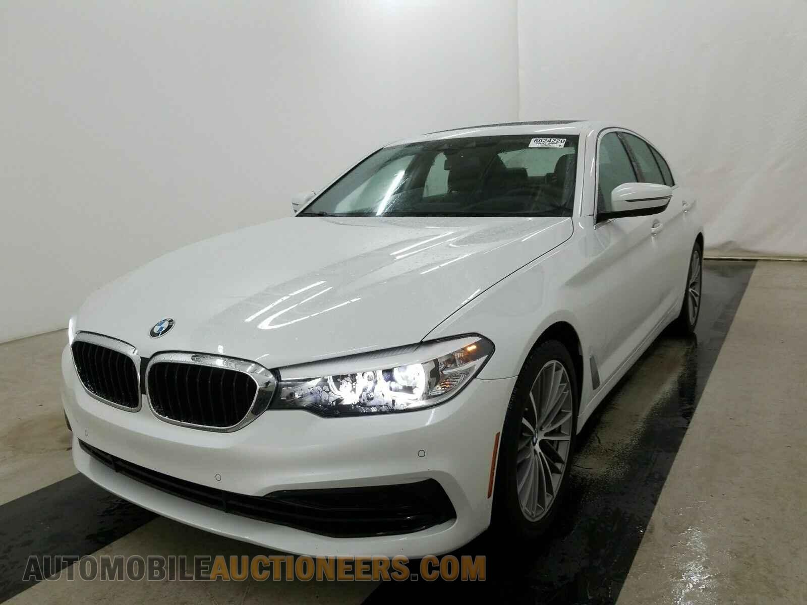 WBAJS1C02LBP98328 BMW 5 Series 2020