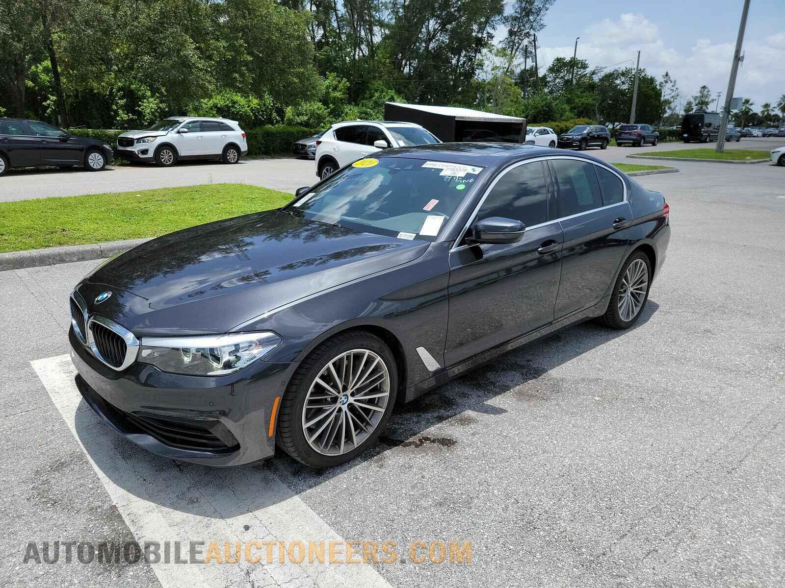 WBAJS1C08LWW64500 BMW 5 Series 2020