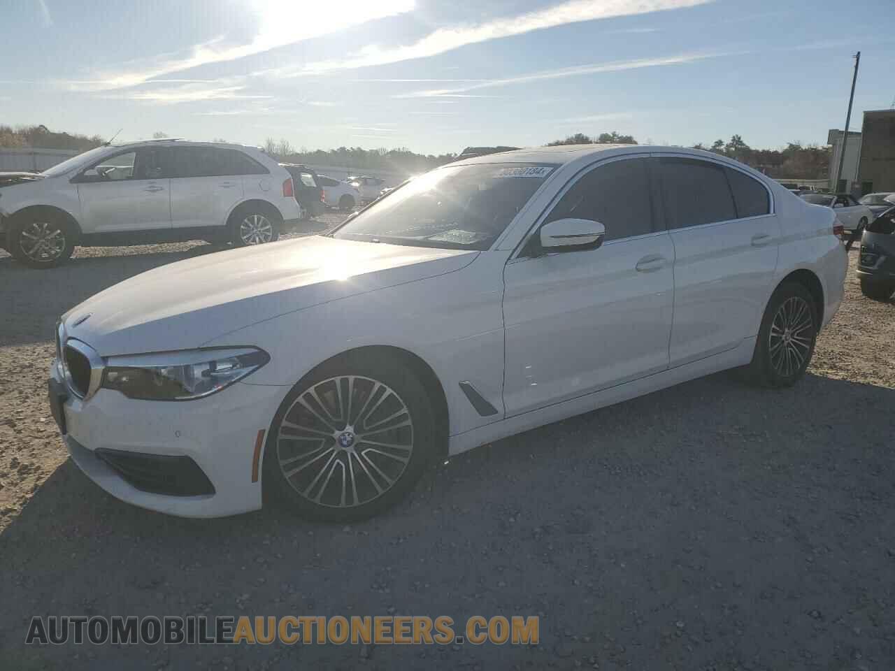 WBAJS3C08LWW67182 BMW 5 SERIES 2020