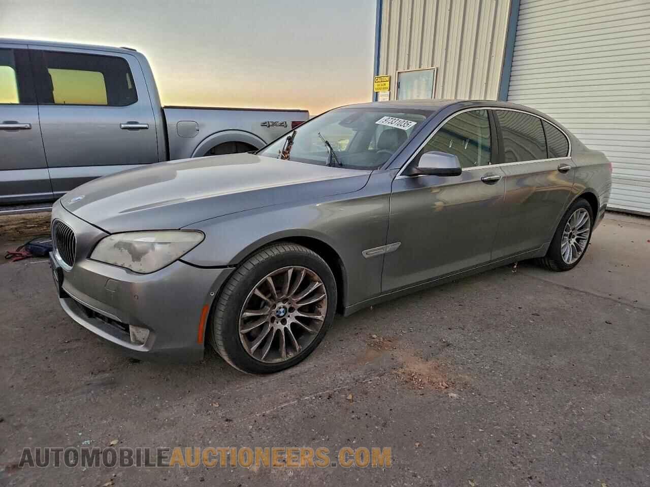 WBAKA8C59CDX01464 BMW 7 SERIES 2012