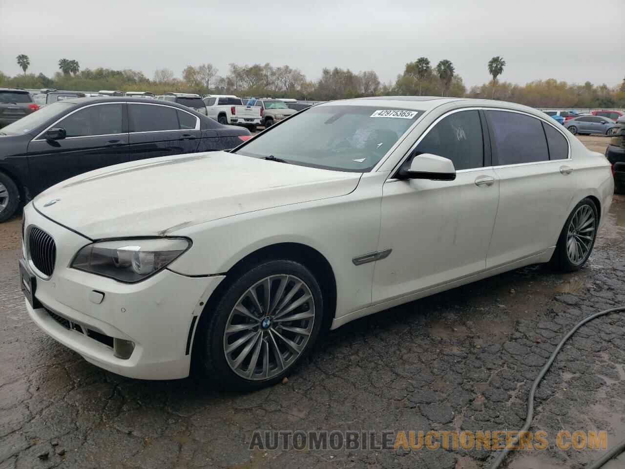 WBAKB4C55BC575033 BMW 7 SERIES 2011