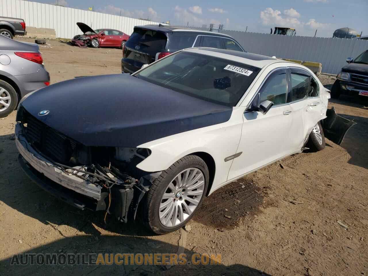 WBAKB8C53CC963404 BMW 7 SERIES 2012