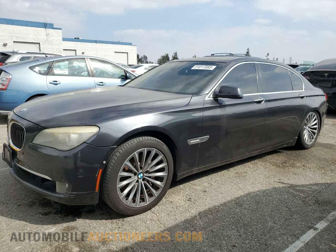 WBAKB8C55CC962528 BMW 7 SERIES 2012