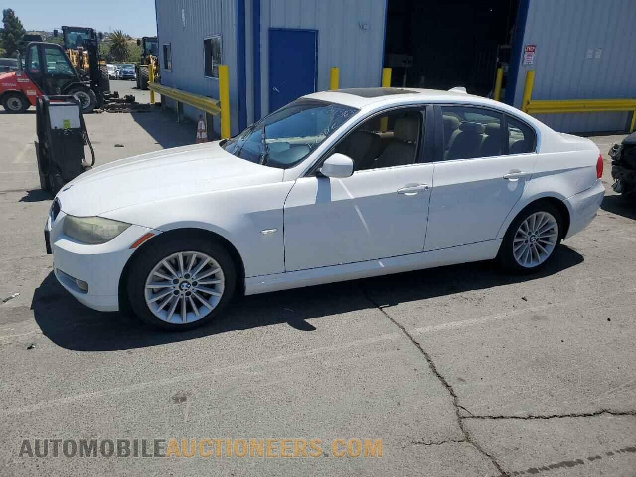 WBAPN7C58BA780310 BMW 3 SERIES 2011