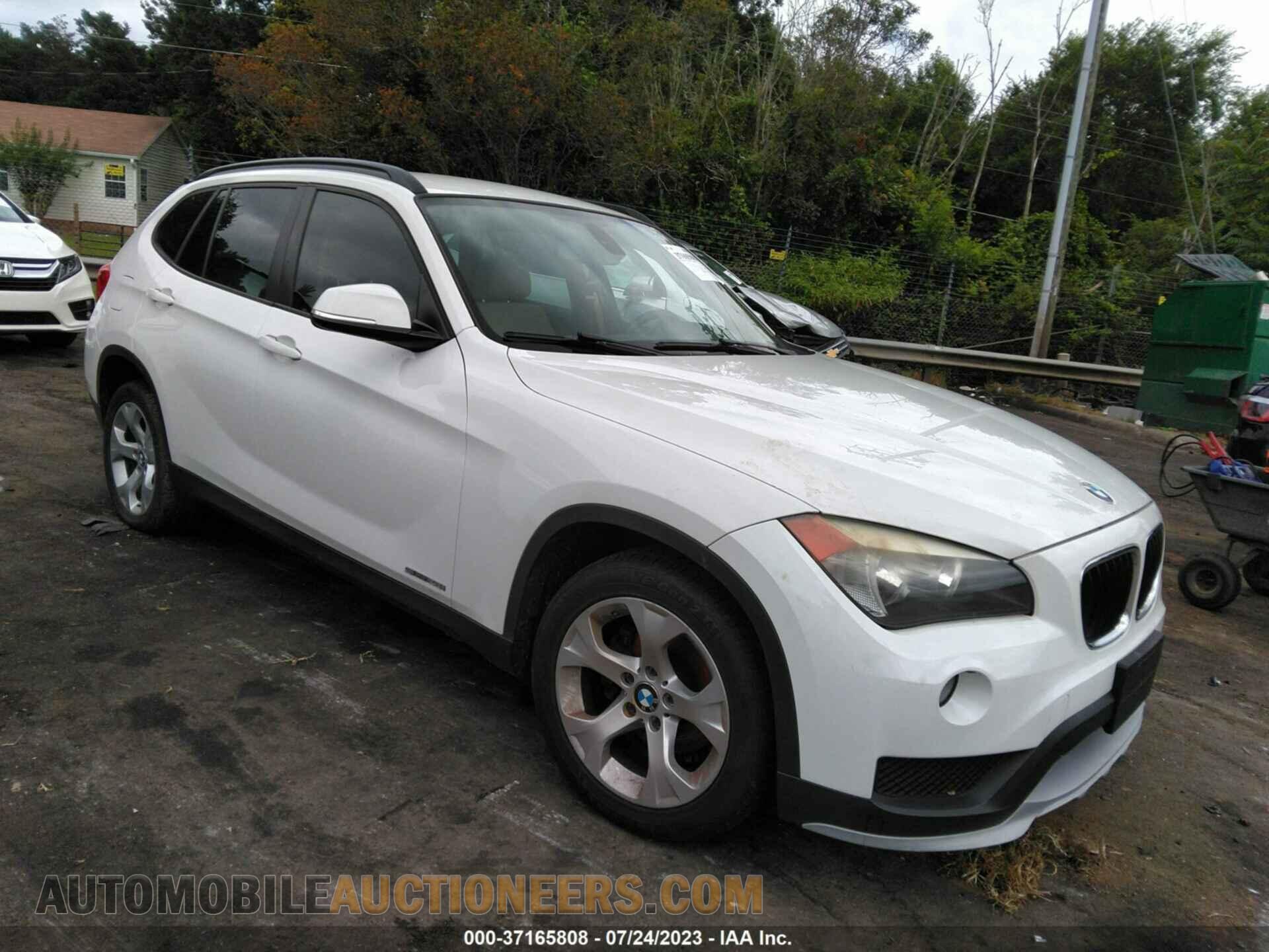 WBAVM1C53FVW56841 BMW X1 2015