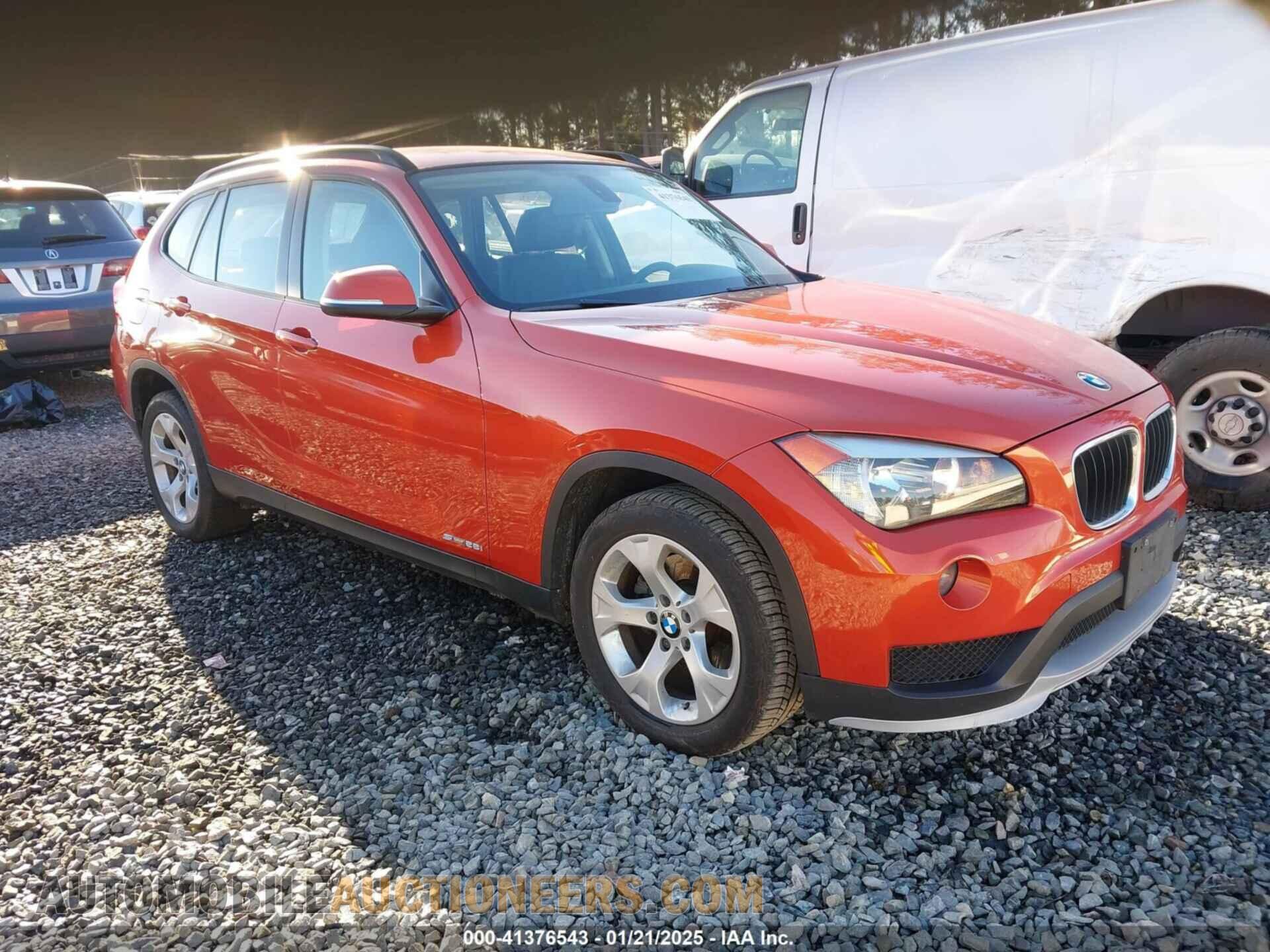 WBAVM1C55FV318924 BMW X1 2015