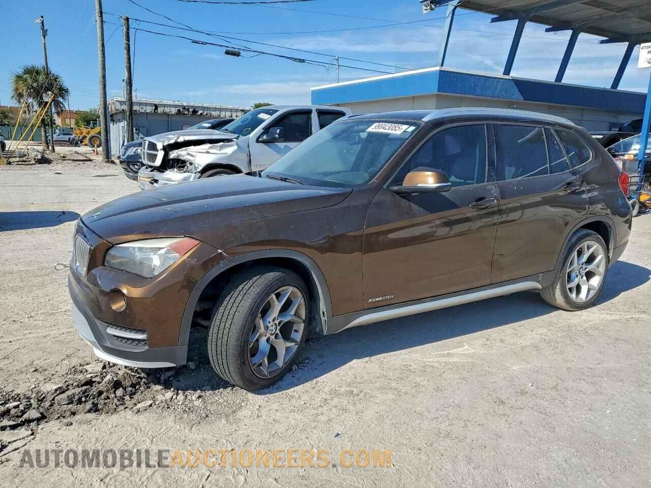 WBAVM1C59FV319364 BMW X1 2015