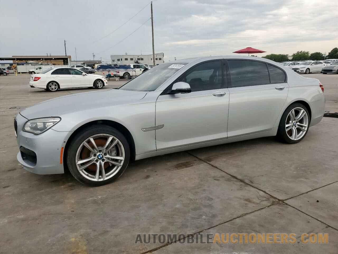 WBAYE8C52DD133042 BMW 7 SERIES 2013