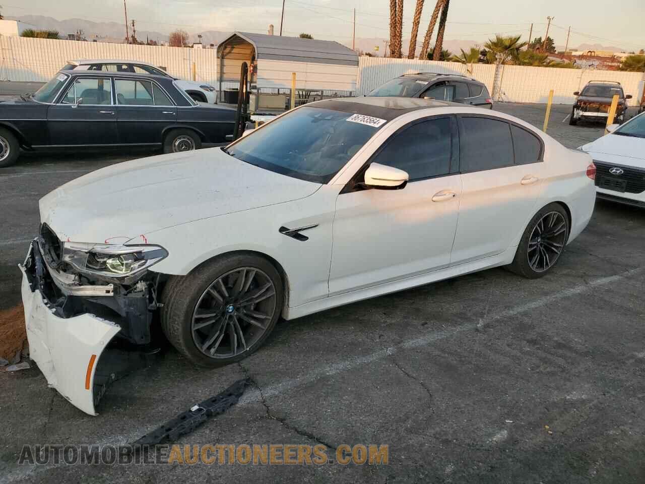 WBSJF0C53KB284878 BMW M5 2019