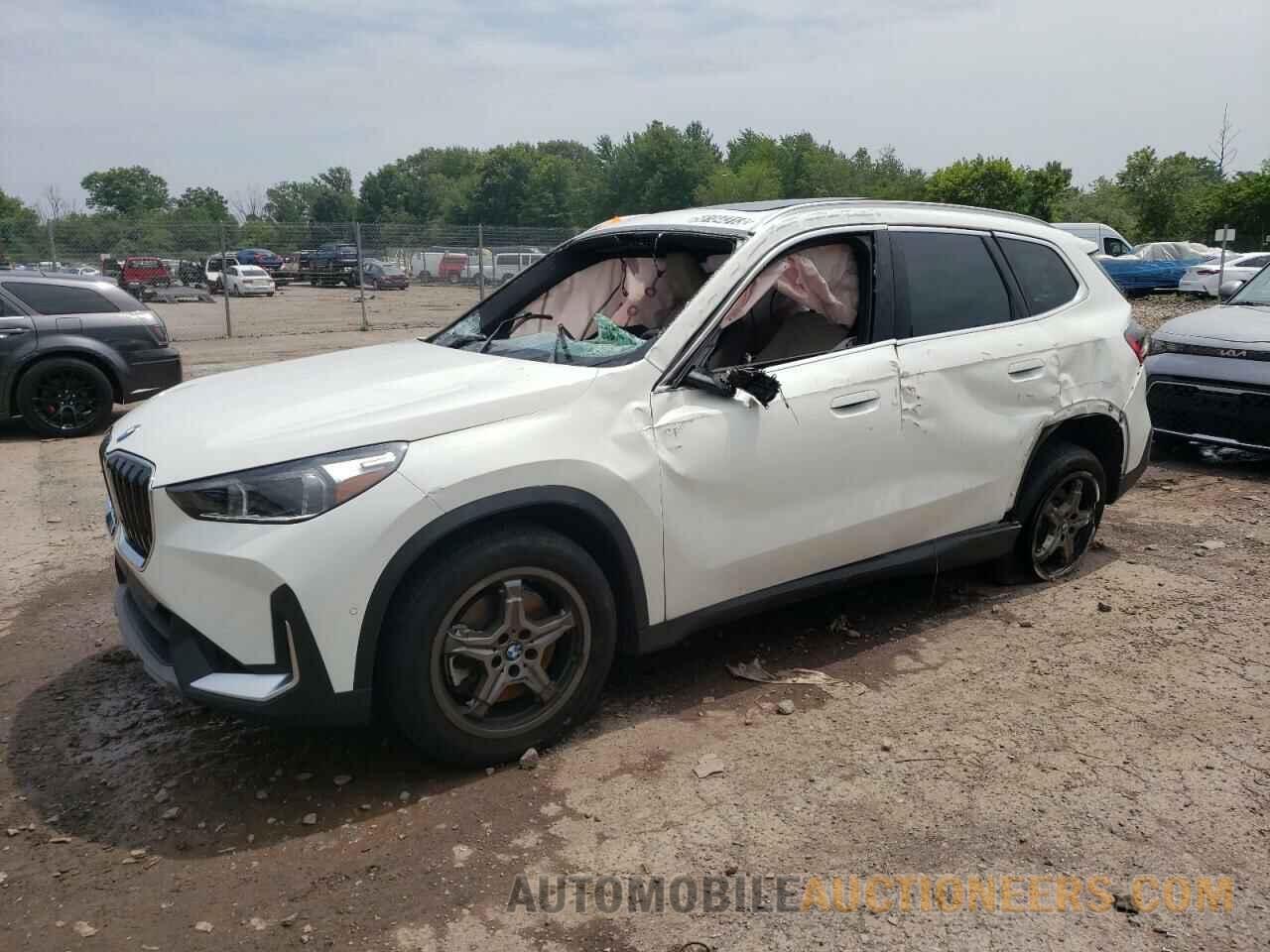 WBX73EF09P5V95652 BMW X1 2023