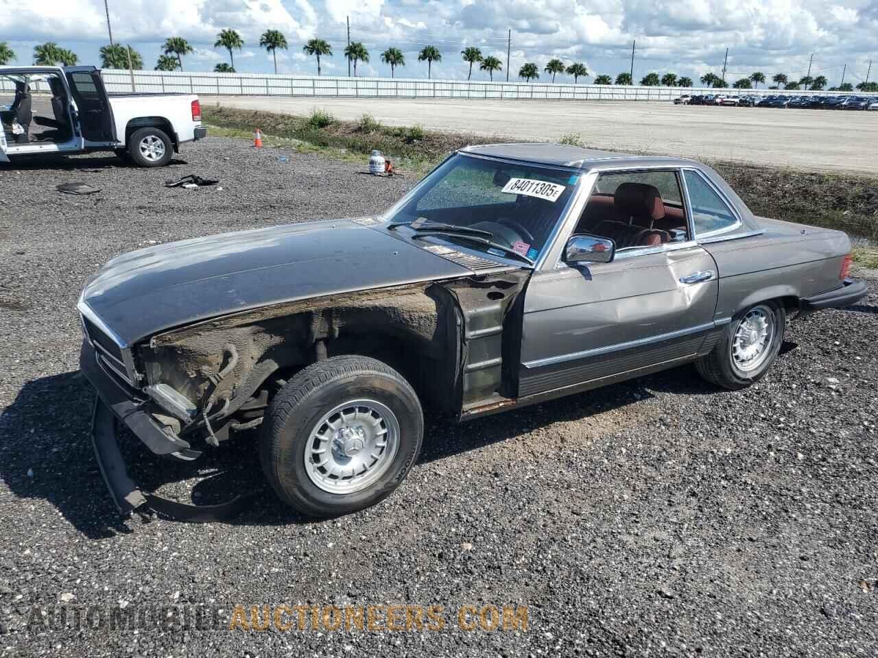 WDBBA45A2DB029247 MERCEDES-BENZ SL-CLASS 1983