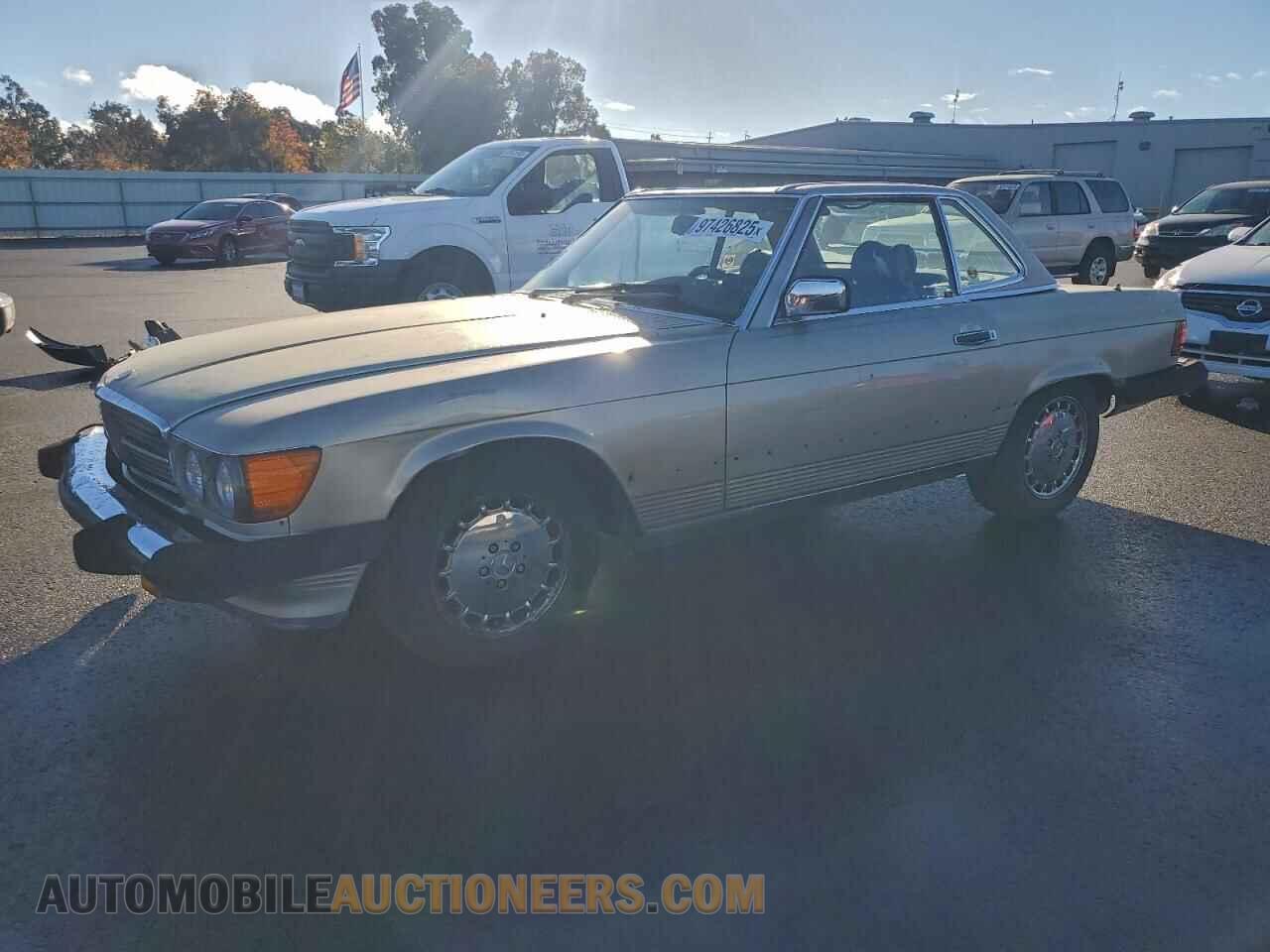 WDBBA48DXJA083385 MERCEDES-BENZ SL-CLASS 1988