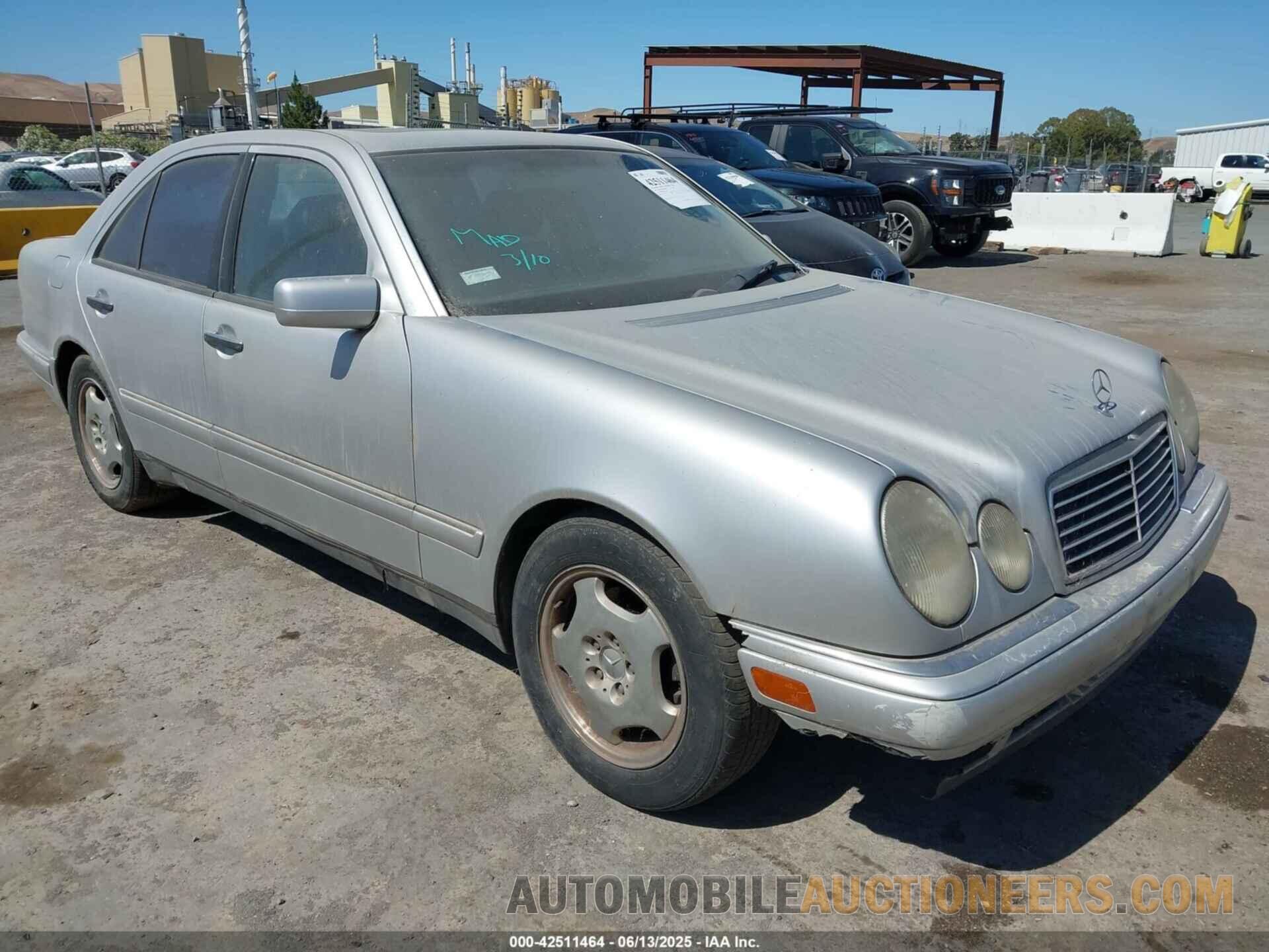 WDBJF65H7XA766878 MERCEDES-BENZ E 320 1999