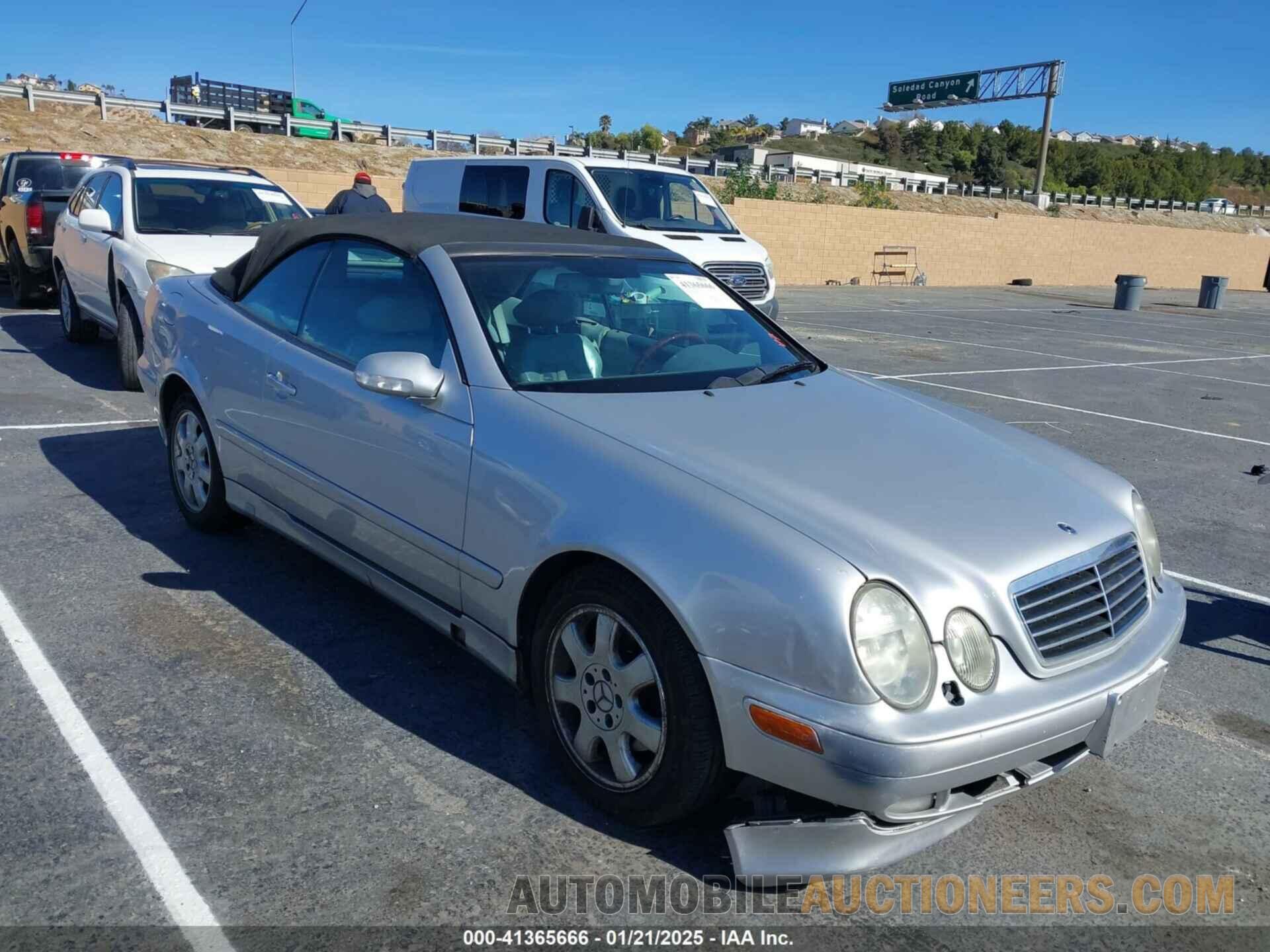 WDBLK65GX3T141076 MERCEDES-BENZ CLK 320 2003