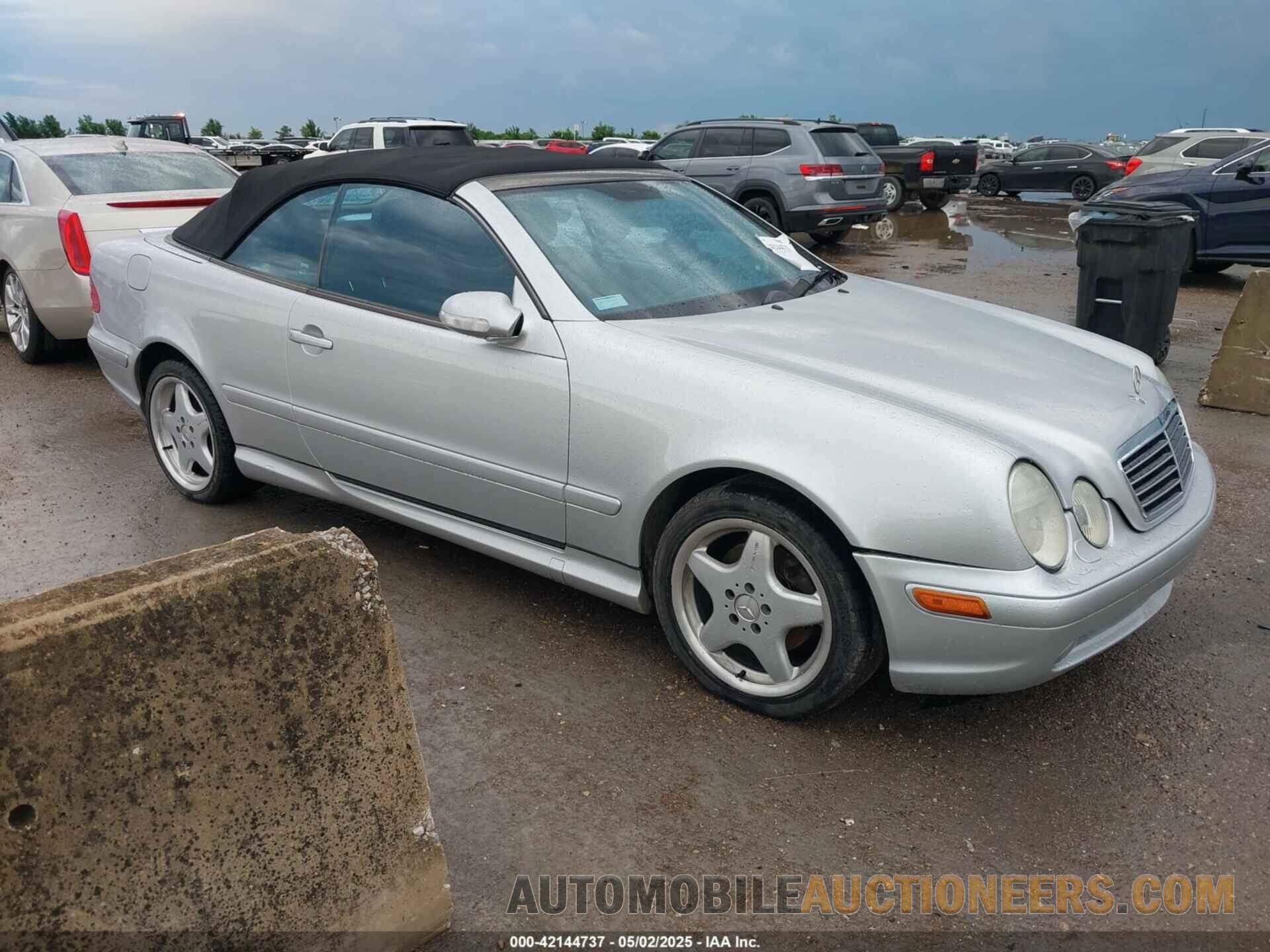WDBLK70G41T081841 MERCEDES-BENZ CLK 430 2001