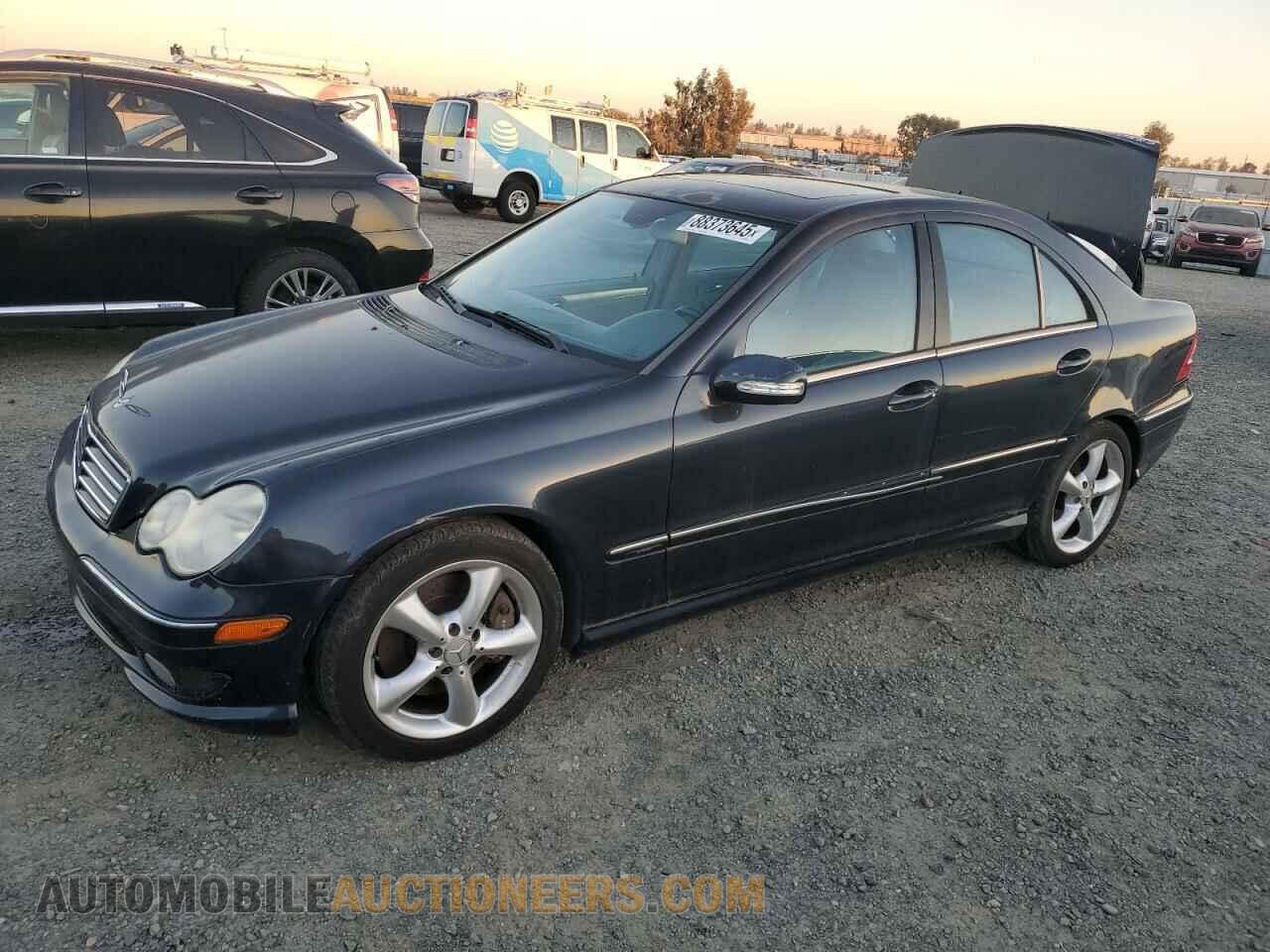 WDBRF40J55A798002 MERCEDES-BENZ C-CLASS 2005