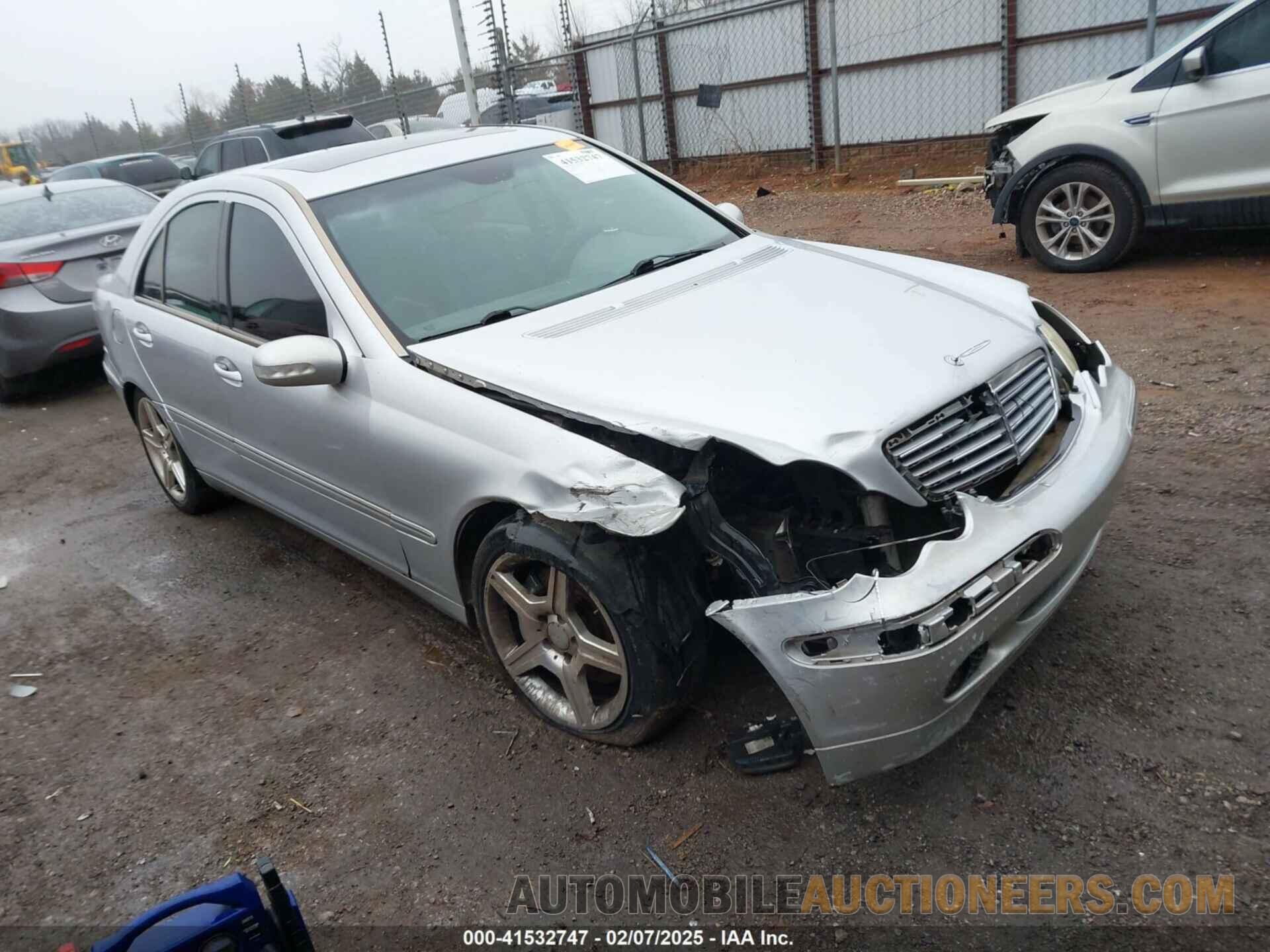 WDBRF64J42F178617 MERCEDES-BENZ C 320 2002