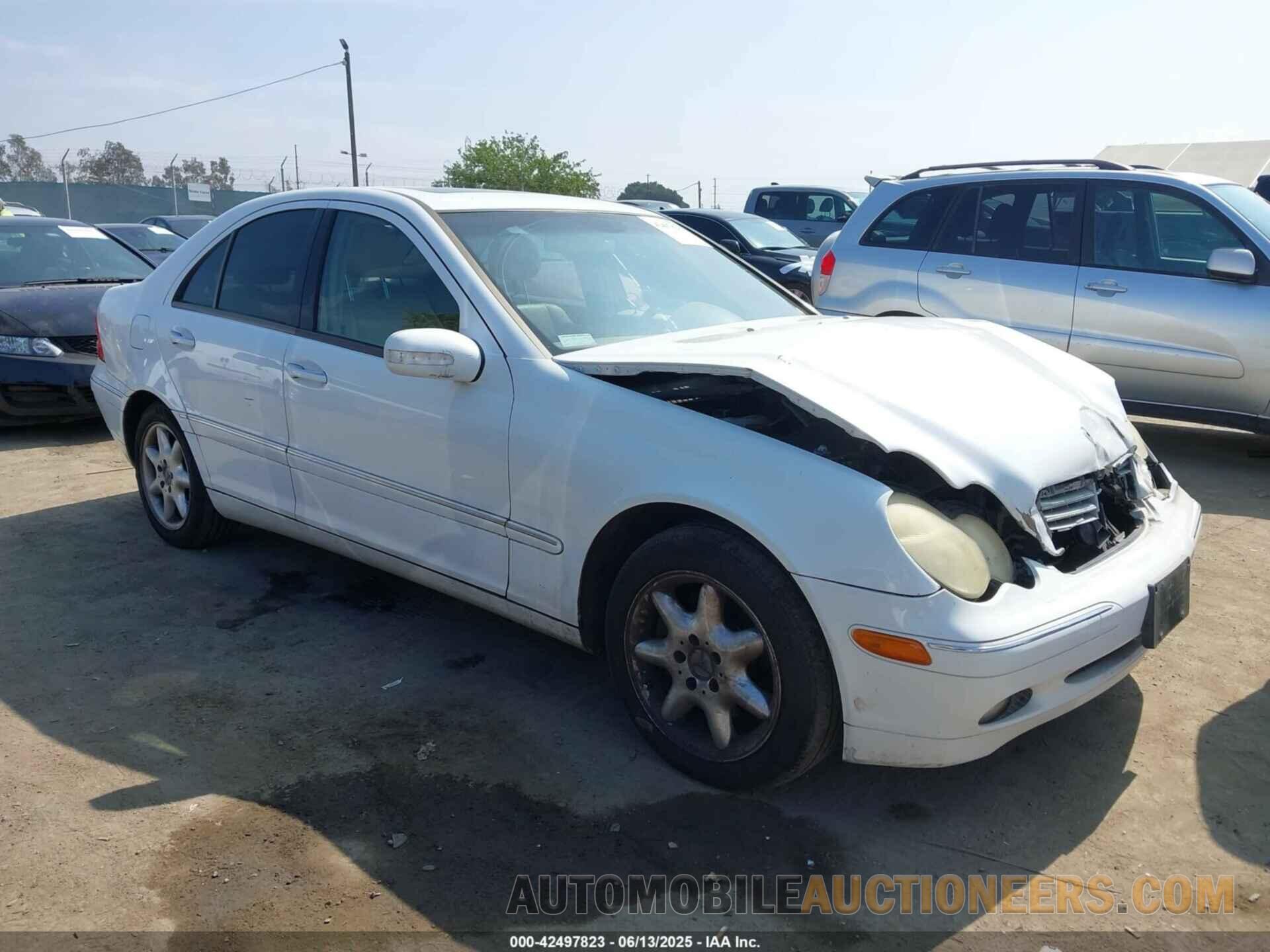 WDBRF64J71F085525 MERCEDES-BENZ C 320 2001