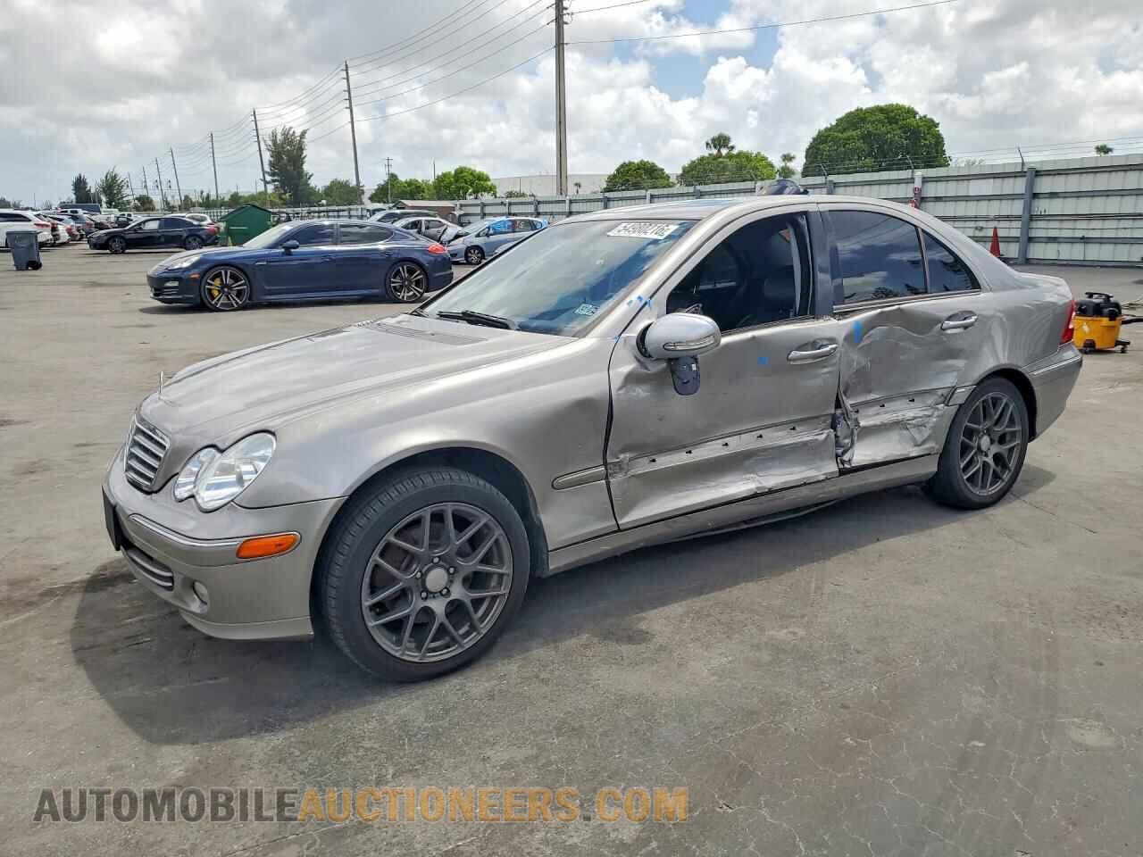 WDBRF81J85F628435 MERCEDES-BENZ C-CLASS 2005