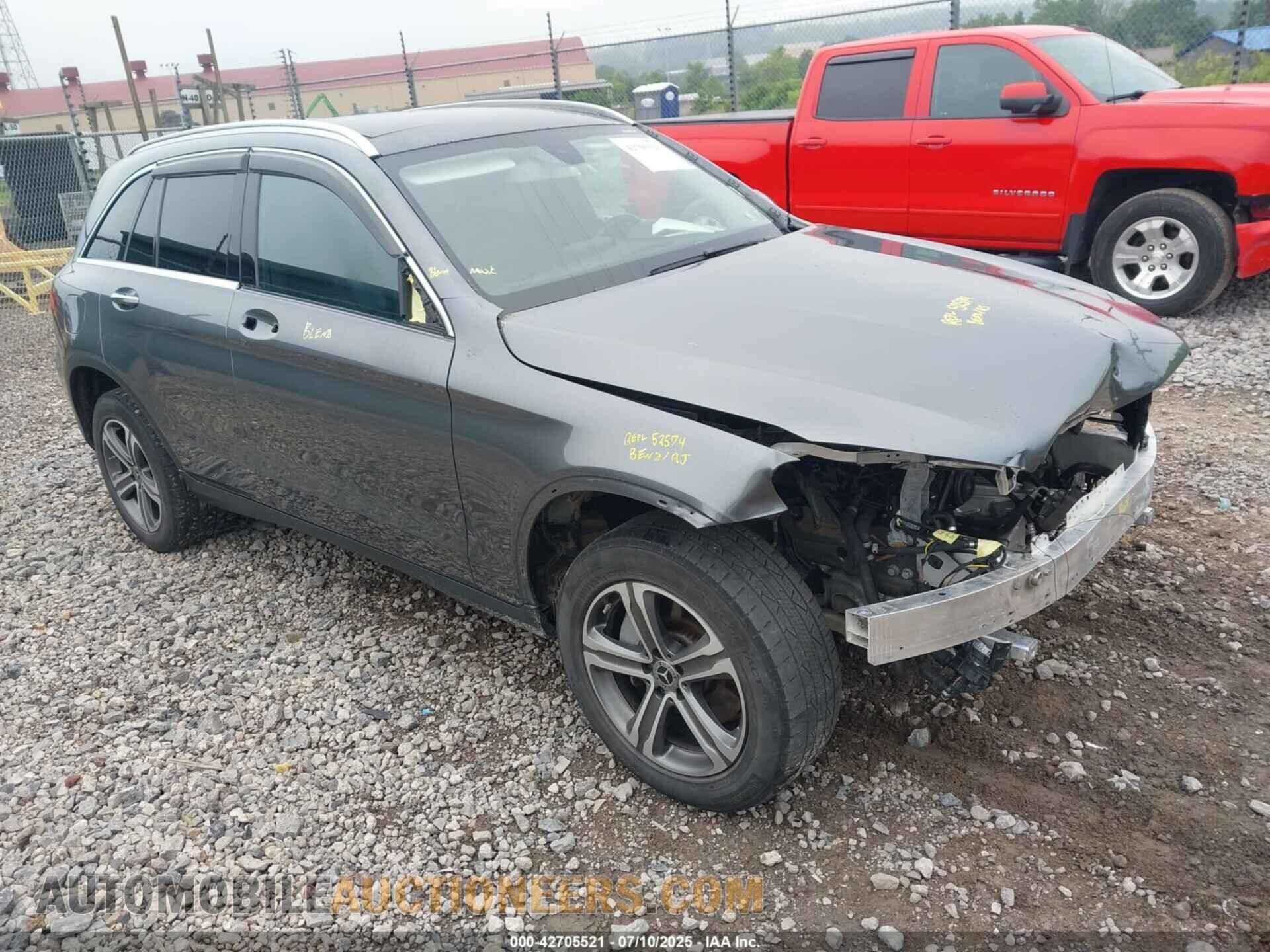 WDC0G4KB4JV058855 MERCEDES-BENZ GLC 300 2018
