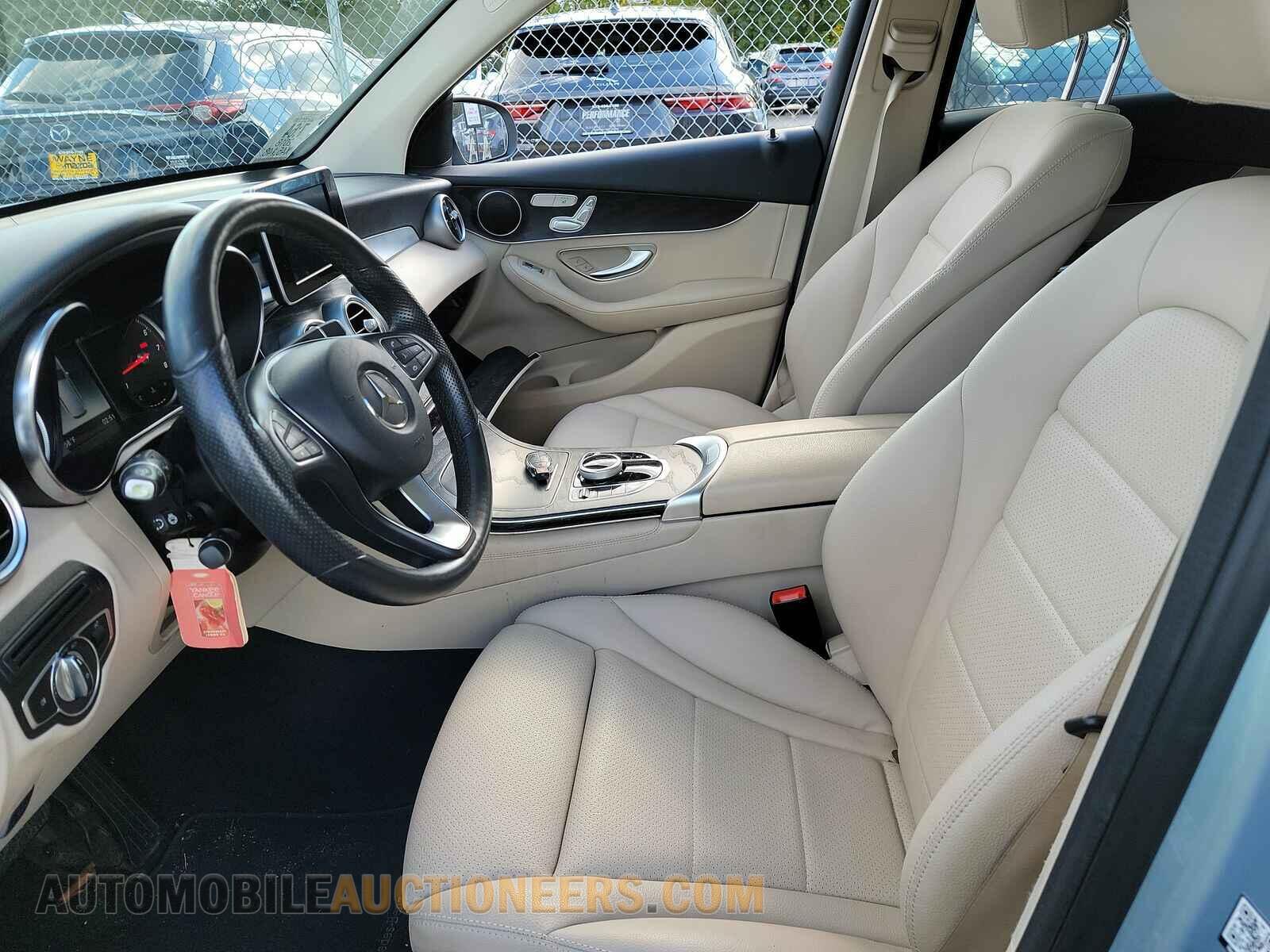 WDC0G4KB8JV105420 Mercedes-Benz GLC 2018